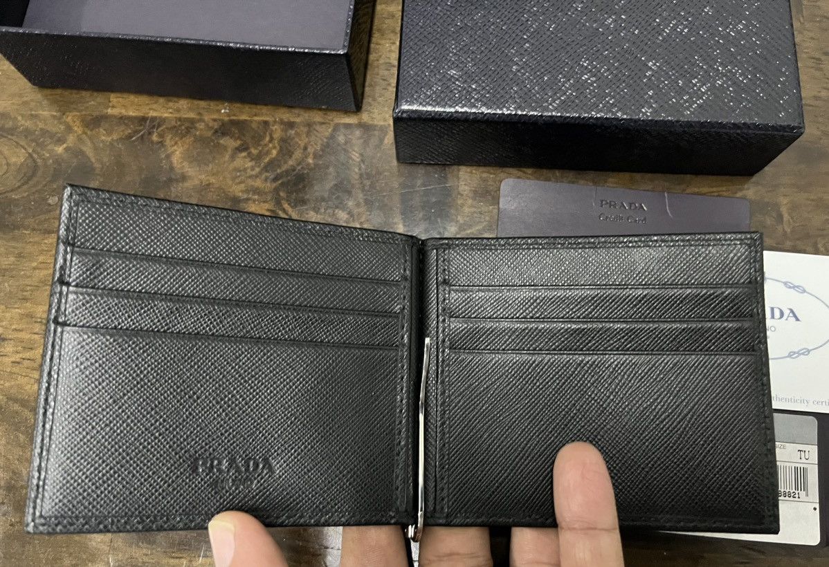 Prada Prada Black Saffiano Leather Money Clip Bifold Wallet Size ONE SIZE - 6 Thumbnail