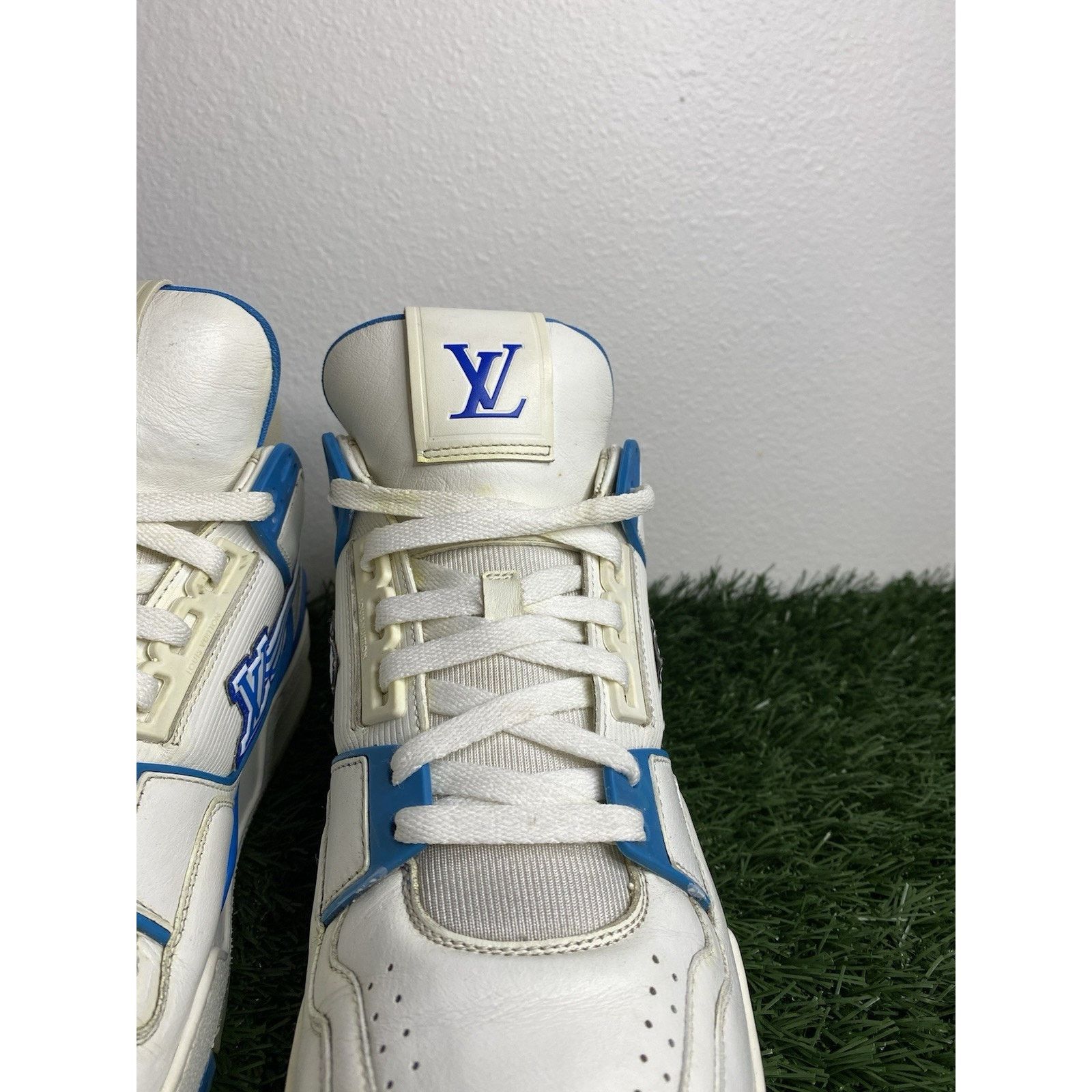Louis Vuitton Louis Vuitton Trainer “AZUR” | Size 9 LV Size US 10 / EU 43 - 10 Thumbnail