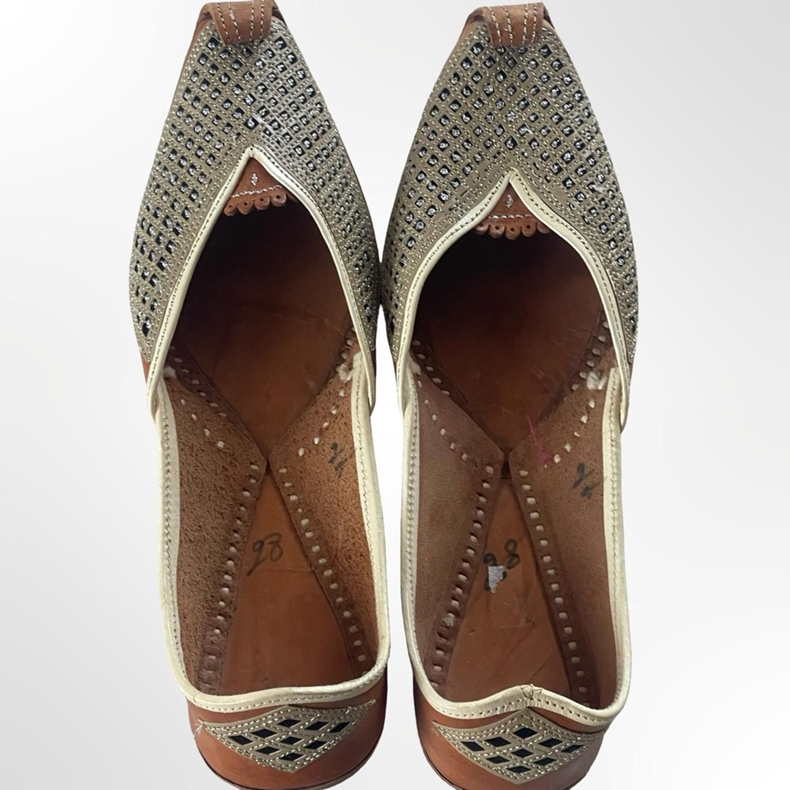 Handmade Handmade in Morocco Elegant Brown and Cream Women's shoes Size US 9 / IT 39 - 5 Thumbnail