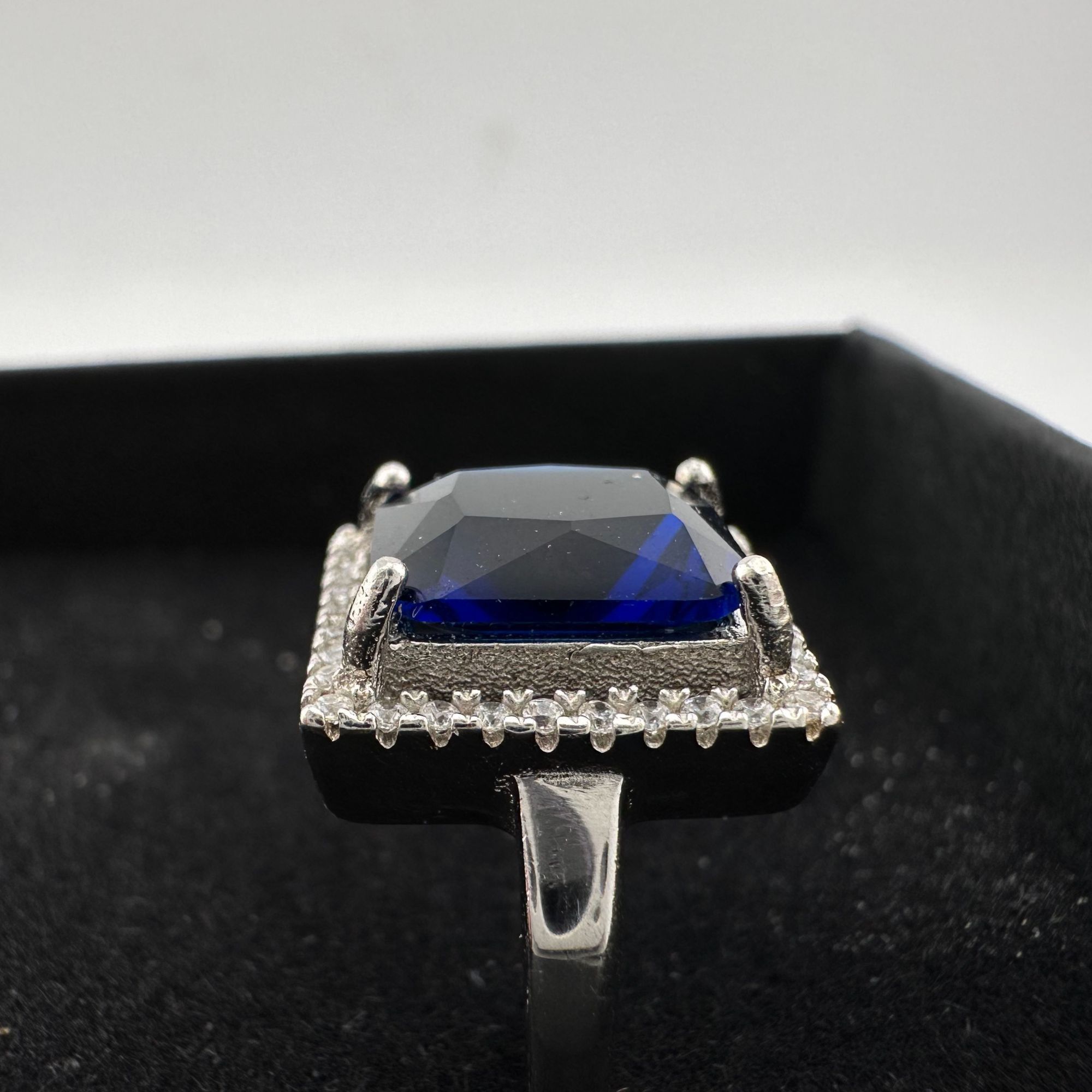 Other 4.10 Carat Lab Created Deep Blue & White Sapphire Ring Size Size ONE SIZE - 12 Thumbnail