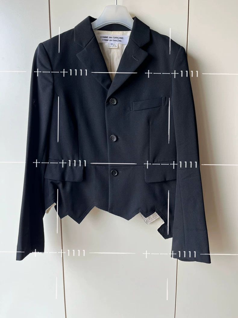 Comme des Garcons Comme Des Garcons Serrated knife cut irregular wool coat s Size XS / US 0-2 / IT 36-38 - 1 Thumbnail