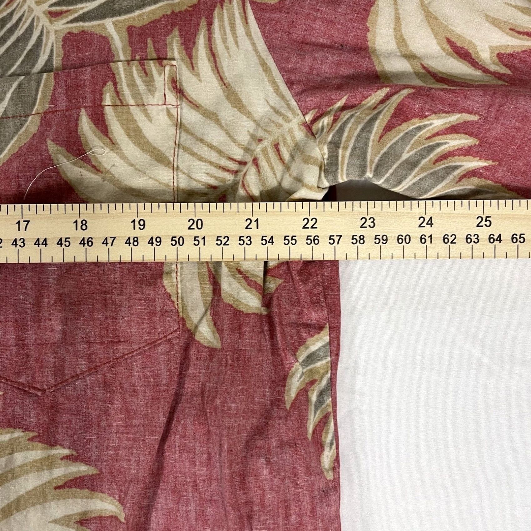 Tori Richard Tori Richard Shirt Mens L Pink Men Honolulu Hawaiian Button AOP Leaf Floral Size US L / EU 52-54 / 3 - 4 Thumbnail