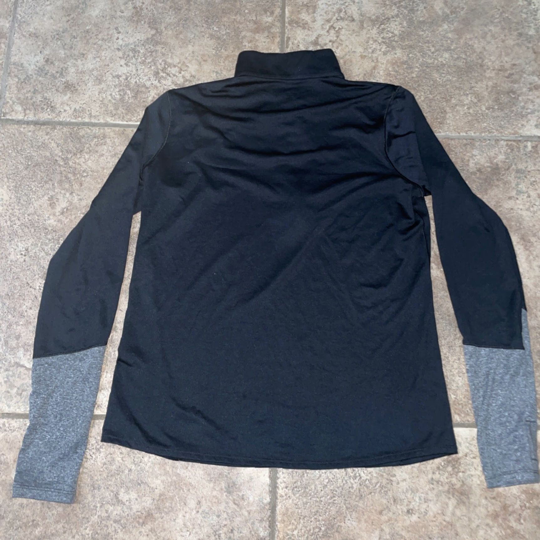 Under Armour Under Armour loose half-zip black pullover Mens Size M Size US M / EU 48-50 / 2 - 5 Thumbnail