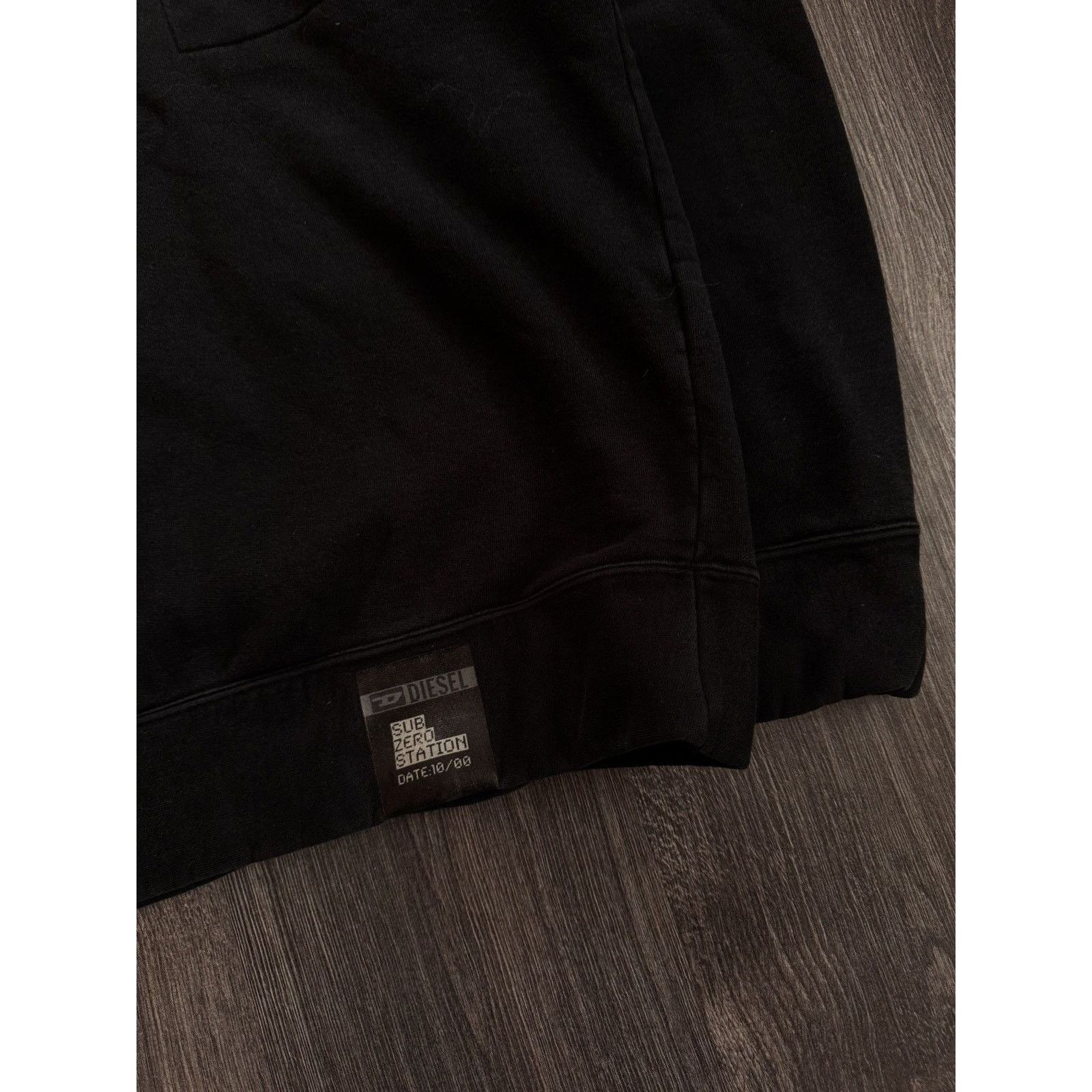 Diesel 90s Vintage Diesel Black Hoodie Size US XL / EU 56 / 4 - 2 Thumbnail