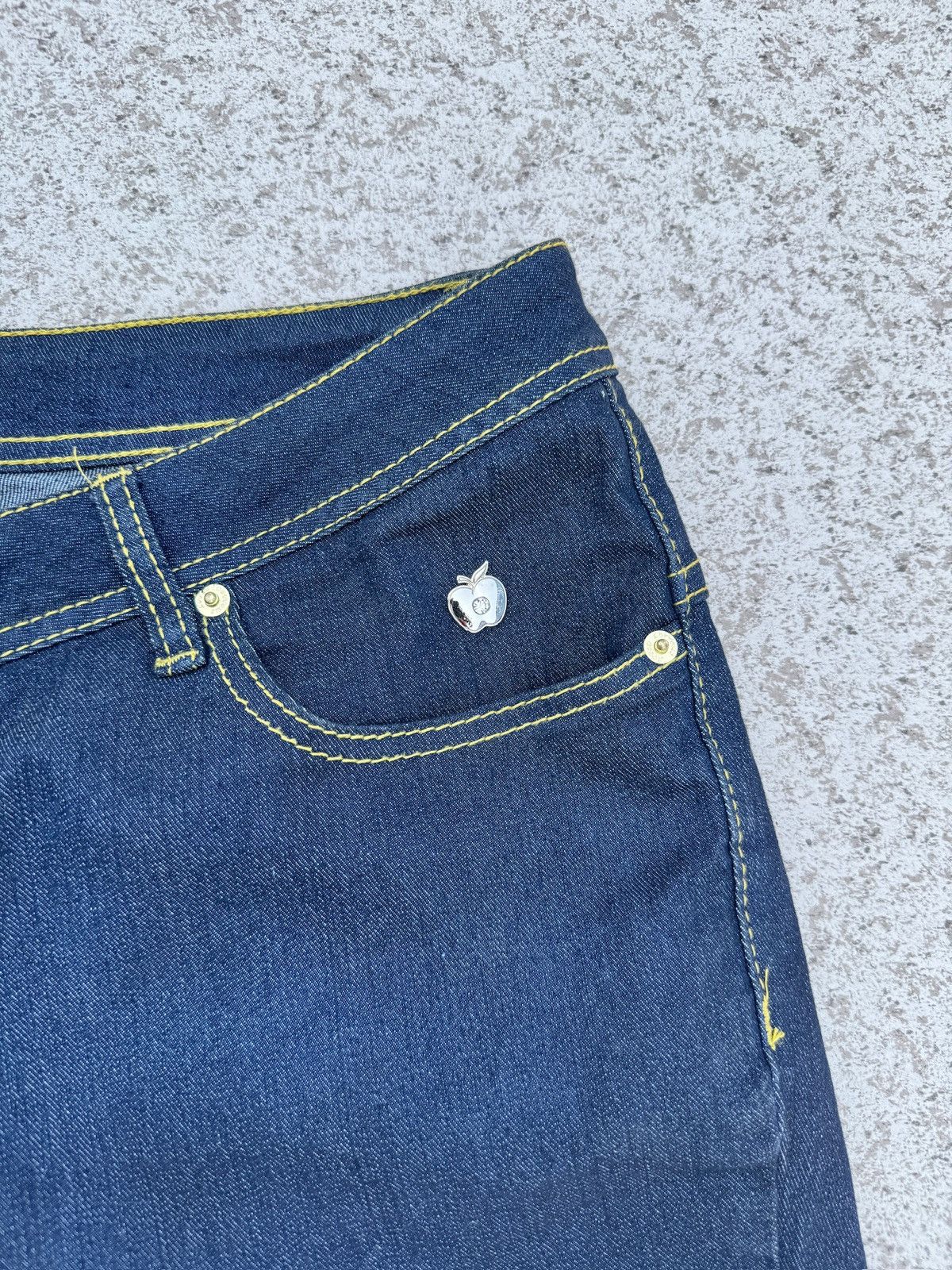 Japanese Brand × Vintage Crazy Rare Vintage Apple Bottom Jeans With Back Embroidery Size US 38 / EU 54 - 4 Thumbnail