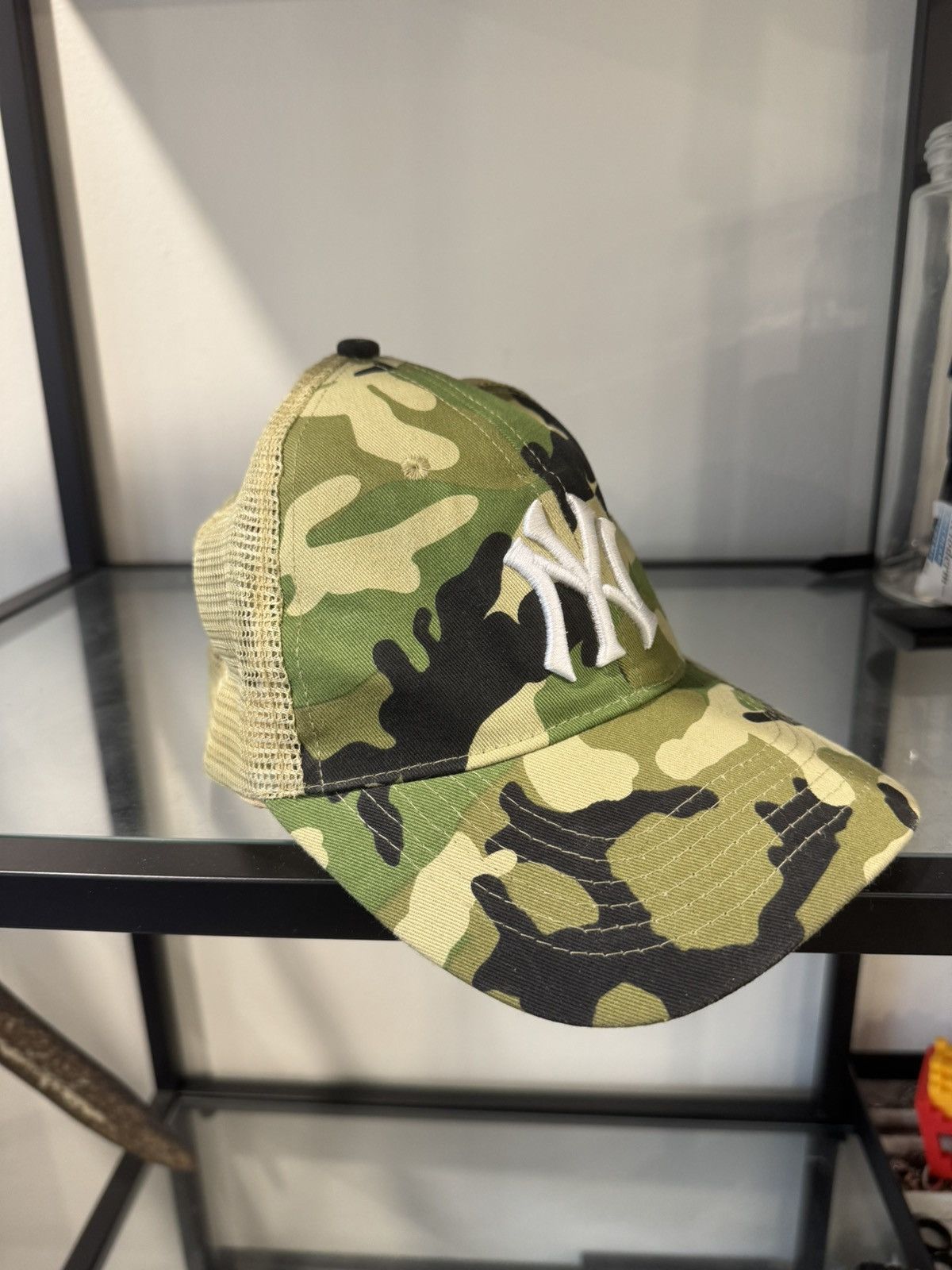 New York Yankees New York Yankees NY Budwiser Camo Woodland Mesh Trucker Beer Size ONE SIZE - 2 Thumbnail