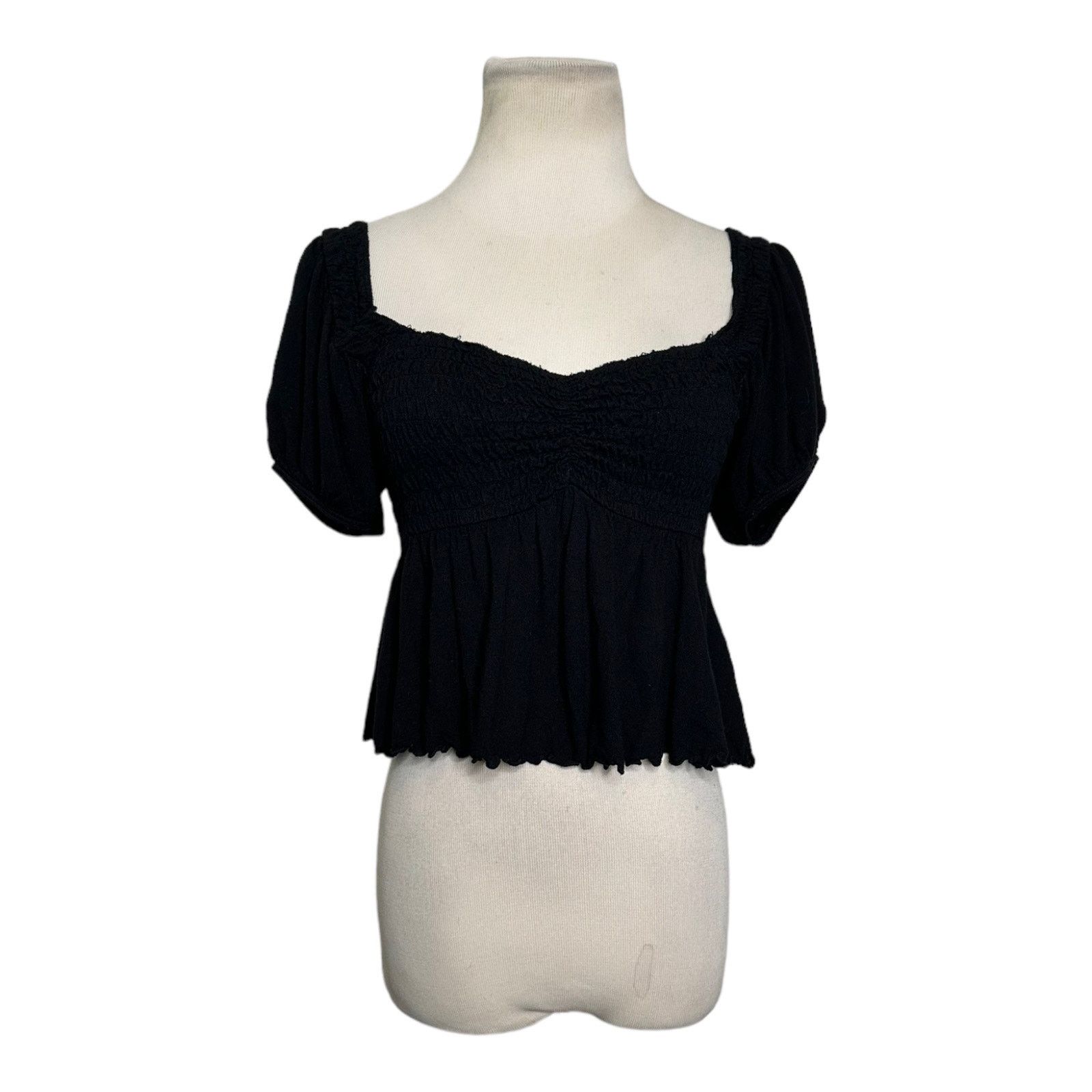 Urban Outfitters Urban Outfitters Cropped Short Sleeves Top size Small Size S / US 4 / IT 40 - 1 Thumbnail
