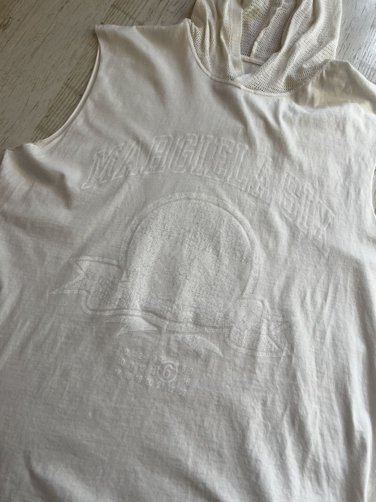 Maison Margiela MM6 Maison Margiela White Hooded Tank Top Size M 2025 Size US M / EU 48-50 / 2 - 7 Thumbnail