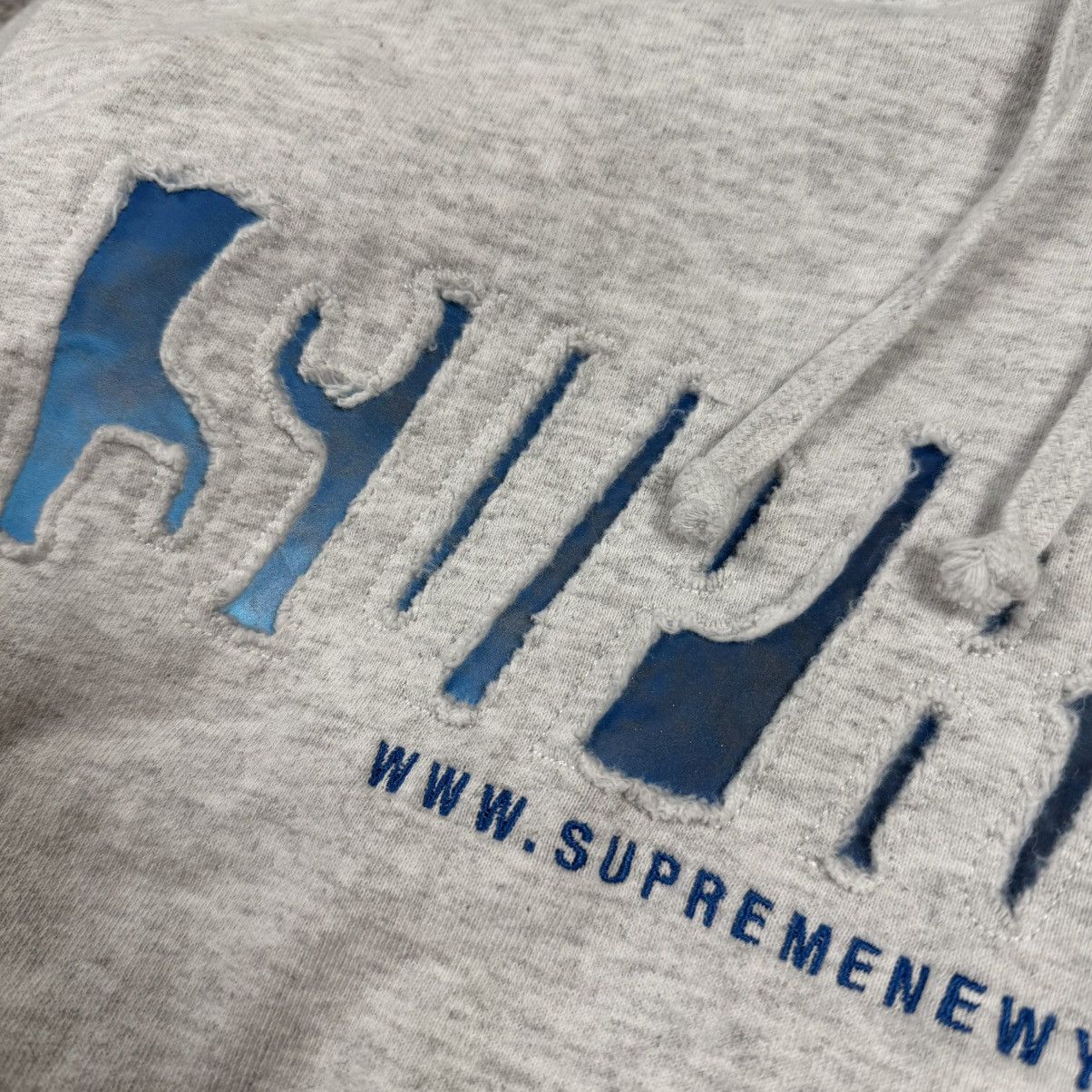 Supreme Supreme Reflective Cutout Logo ‘Gray’ Hoodie Size US M / EU 48-50 / 2 - 4 Thumbnail