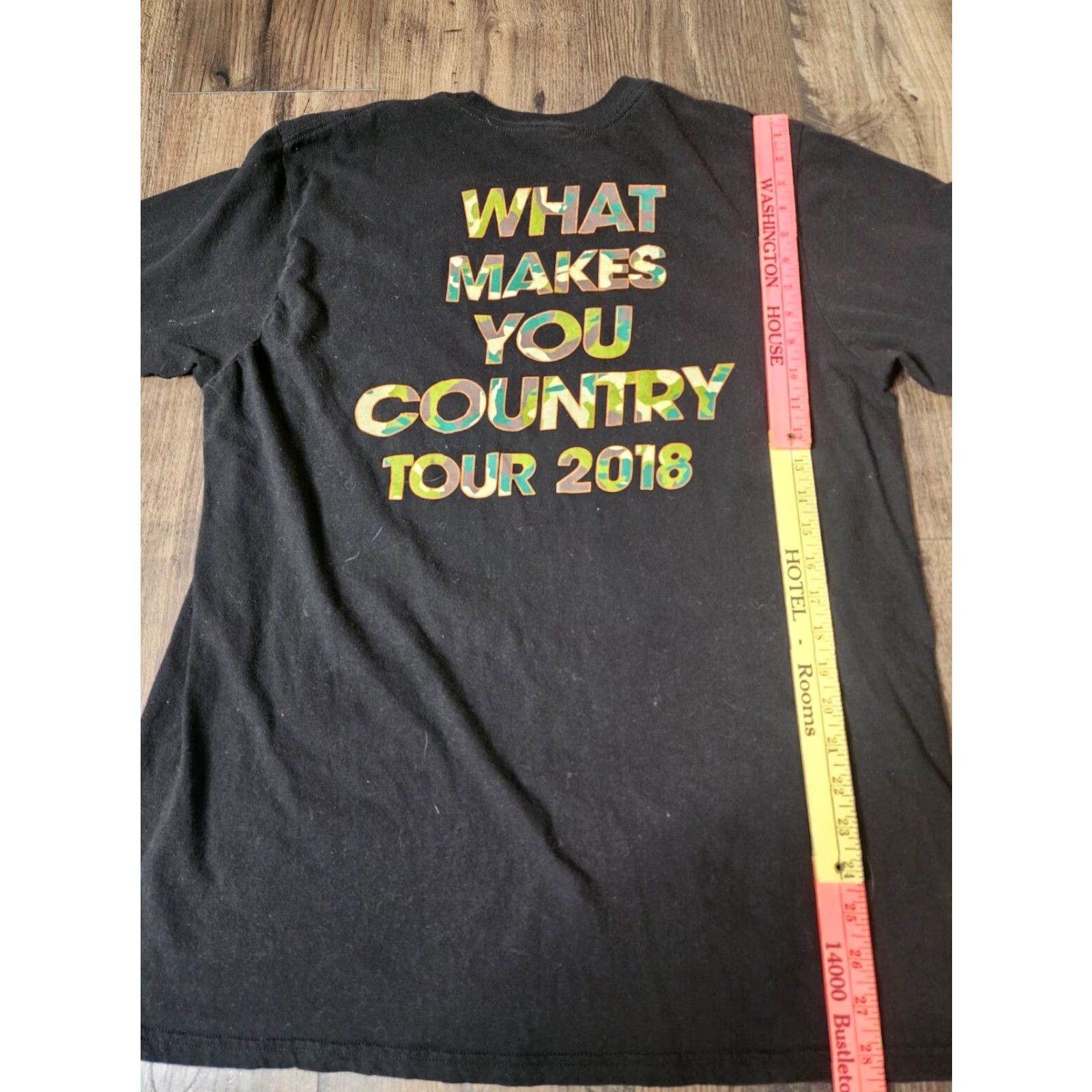 Vintage Mens L District T-Shirt What Makes You Country Luke Bryan 2018 Tour Double Sided Black 100% Cotton Crew Neck Short Sleeve Mens/L Jacket? Size US L / EU 52-54 / 3 - 2 Thumbnail