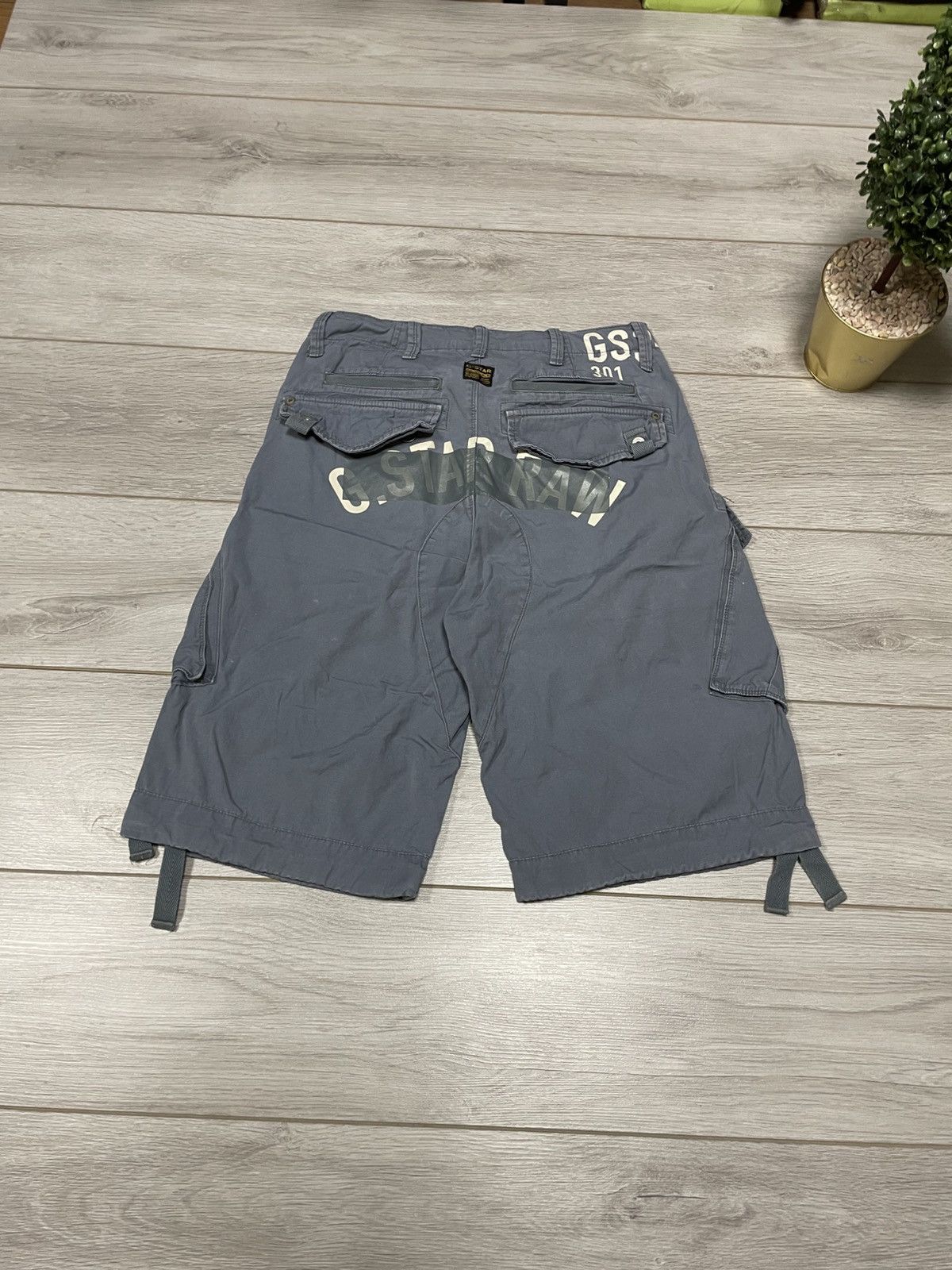 G-Star G star raw vintage cargo shorts Size US 30 / EU 46 - 2 Thumbnail