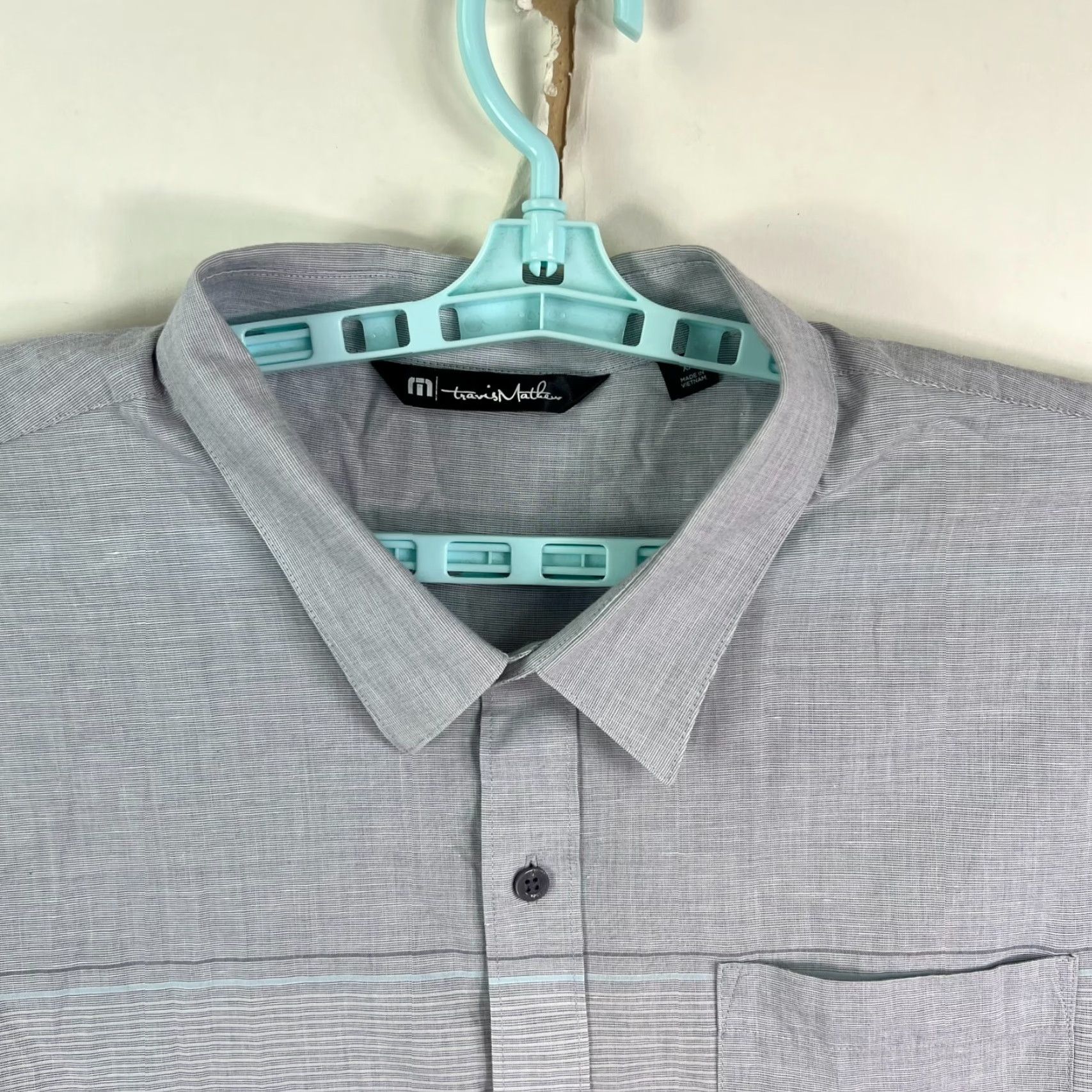 TravisMathew Travis Mathew Shirt Textured Pocketed Button-Up Short Sleeve Mens XXL Gray Size US XXL / EU 58 / 5 - 3 Thumbnail