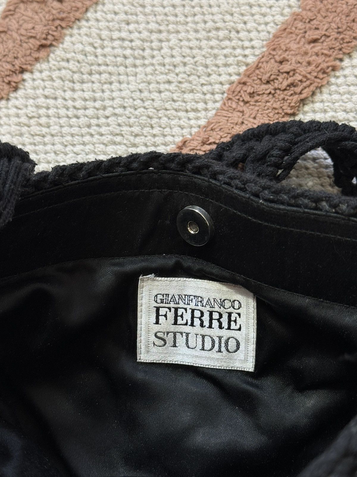 Gianfranco Ferre VINTAGE FERRE KNITTED BONDAGE SHOULDER BAG Size ONE SIZE - 4 Thumbnail