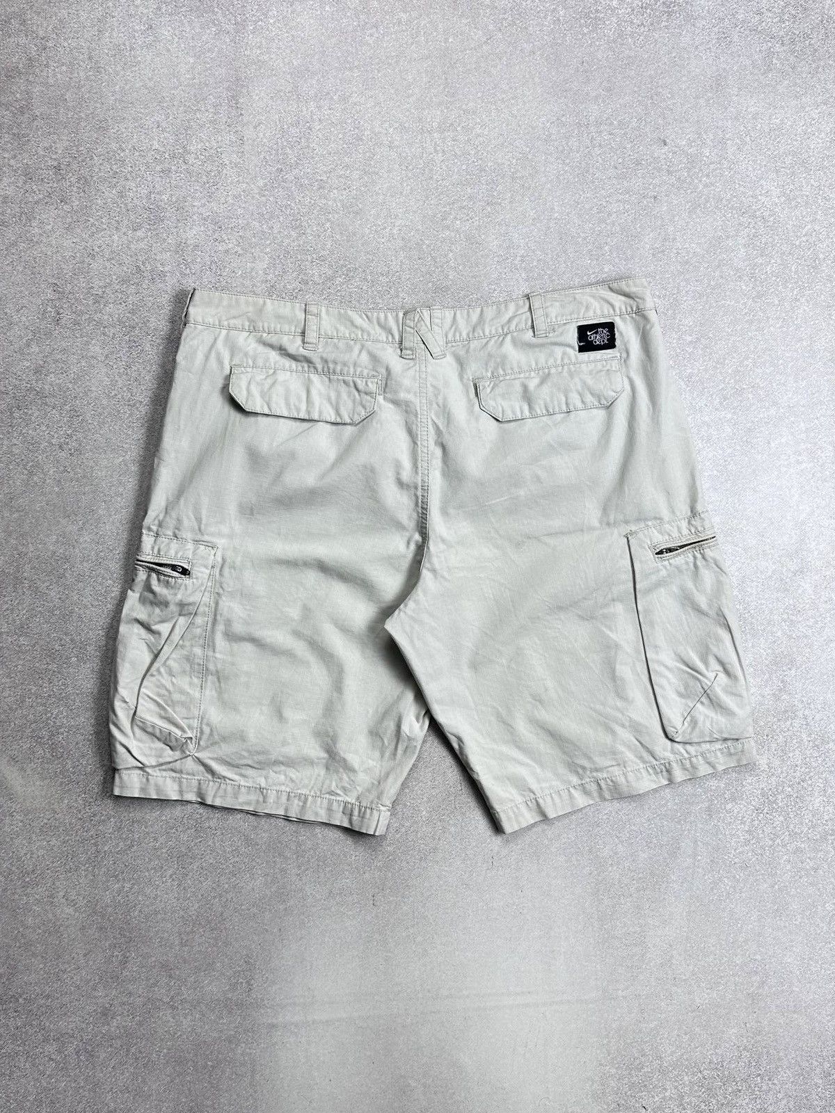 Nike Vintage 90s Nike Cargo Bermuda Shorts L Rare Size US 34 / EU 50 - 3 Thumbnail