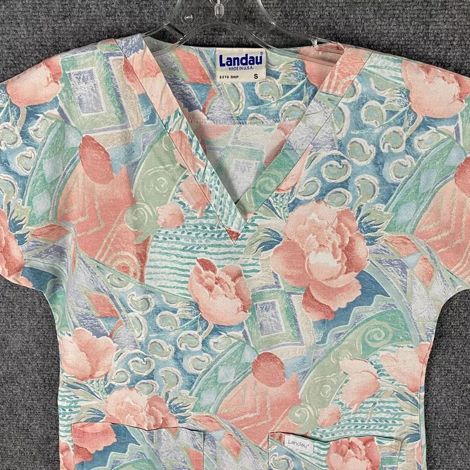 Vintage Vintage Landau Scrubs Top Women's Small Medical Floral Size S / US 4 / IT 40 - 2 Thumbnail
