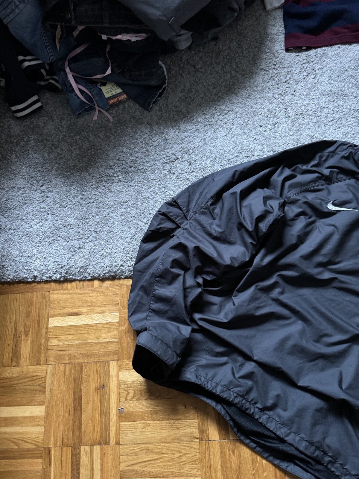 Japanese Brand × Nike × Vintage Nike Vintage Nylon Sweatshirt Rugby Boxy V Neck Japanese Y2K Size US L / EU 52-54 / 3 - 3 Thumbnail