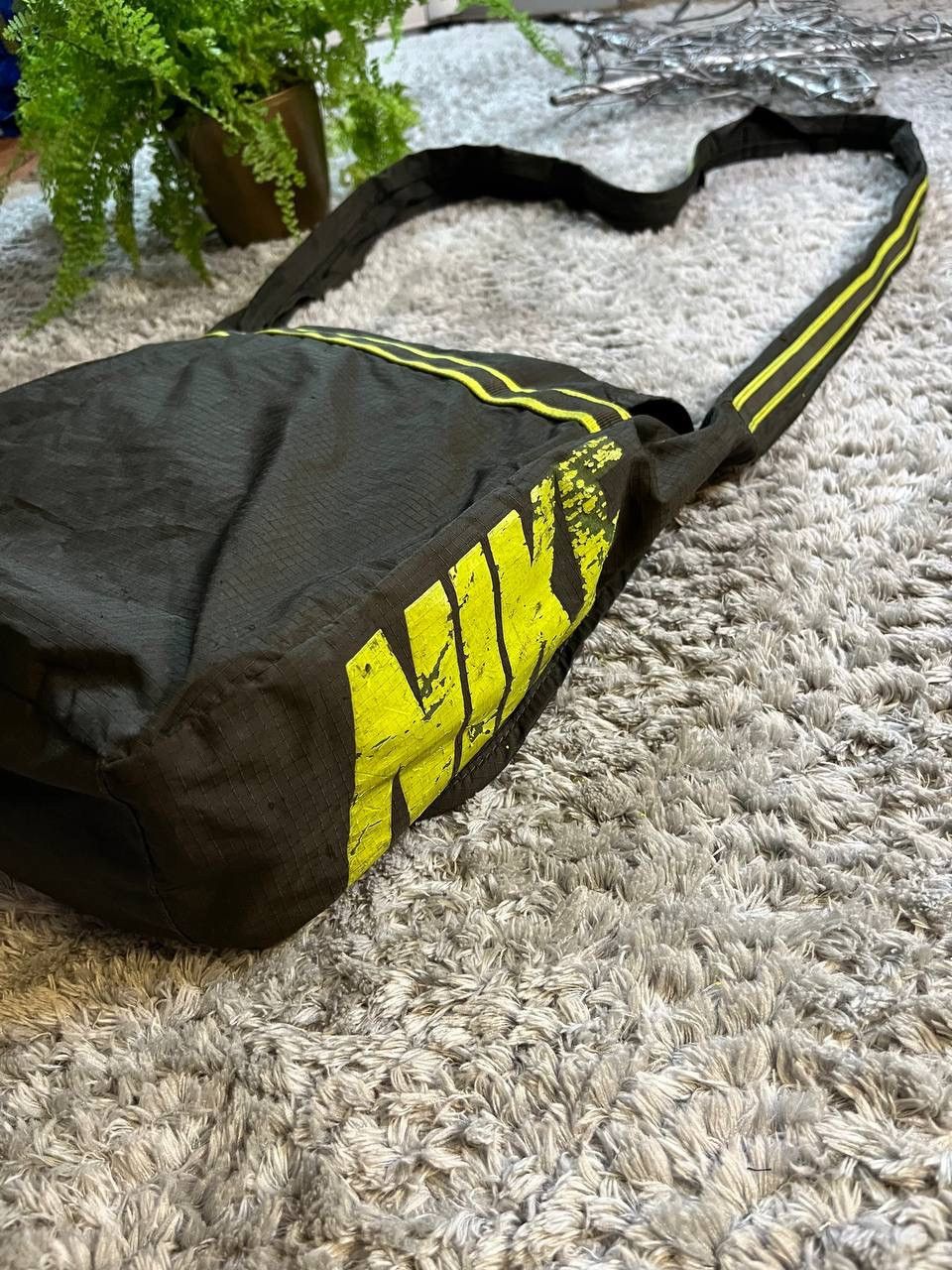 Nike × Vintage 00s Nike Bag Vintage Streetwear Big Logo Swoosh Rare Size ONE SIZE - 7 Thumbnail