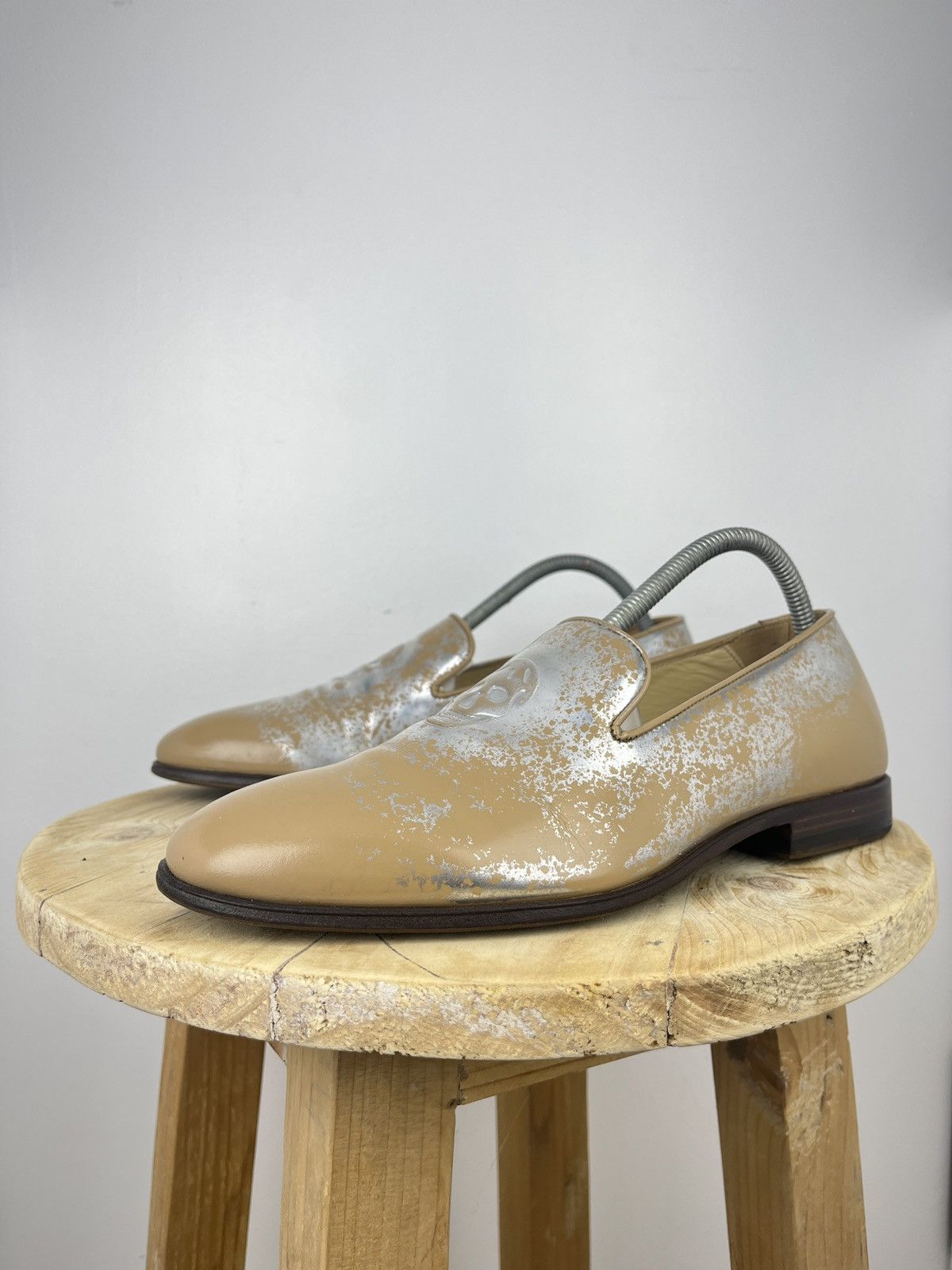 Alexander McQueen Silver Leather Skull Loafers Size US 7 / EU 40 - 4 Thumbnail