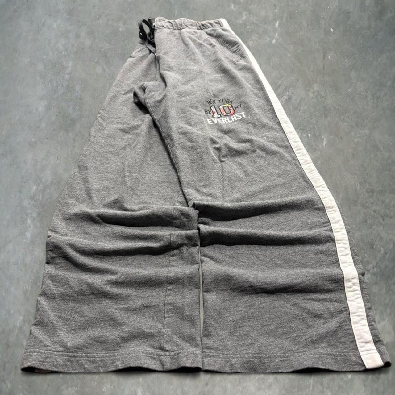 Vintage Crazy Vintage Y2K/2000s Super Baggy Wideleg Striped Grey Everlast Sweatpants! Size US 34 / EU 50 - 2 Thumbnail
