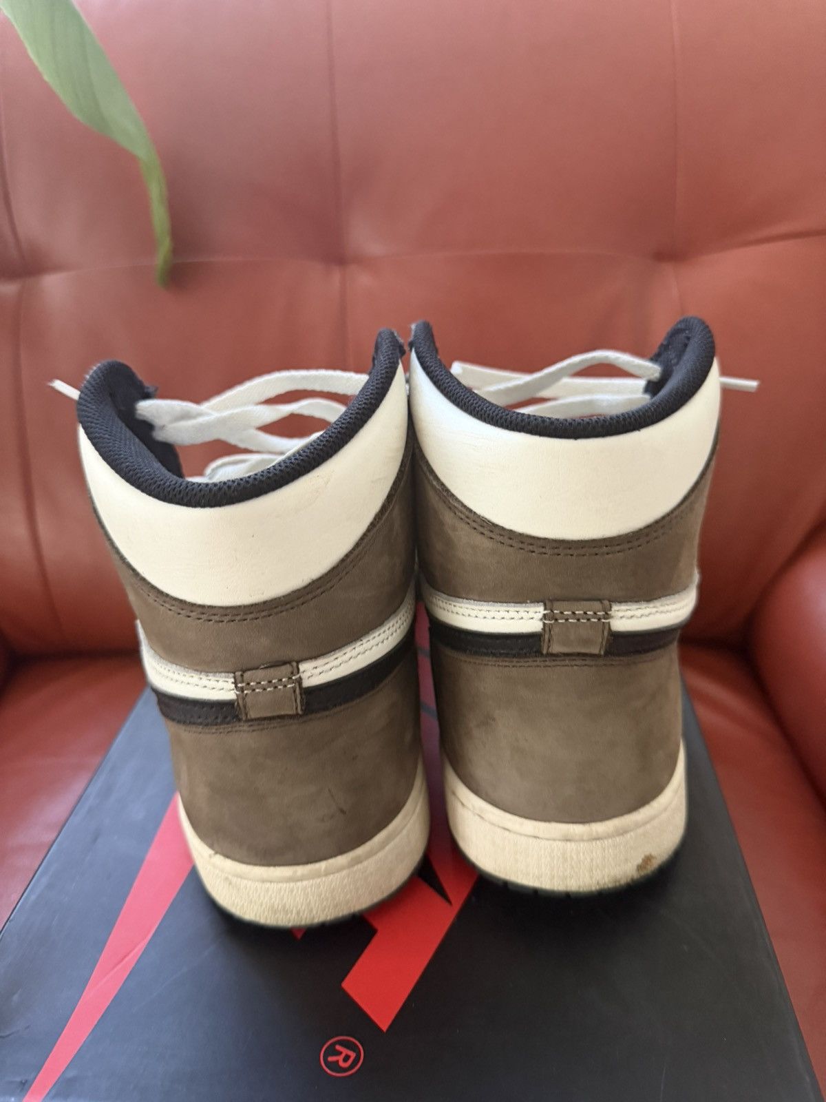 Jordan Brand Jordan 1 Mocha Size US 11.5 / EU 44-45 - 8 Thumbnail