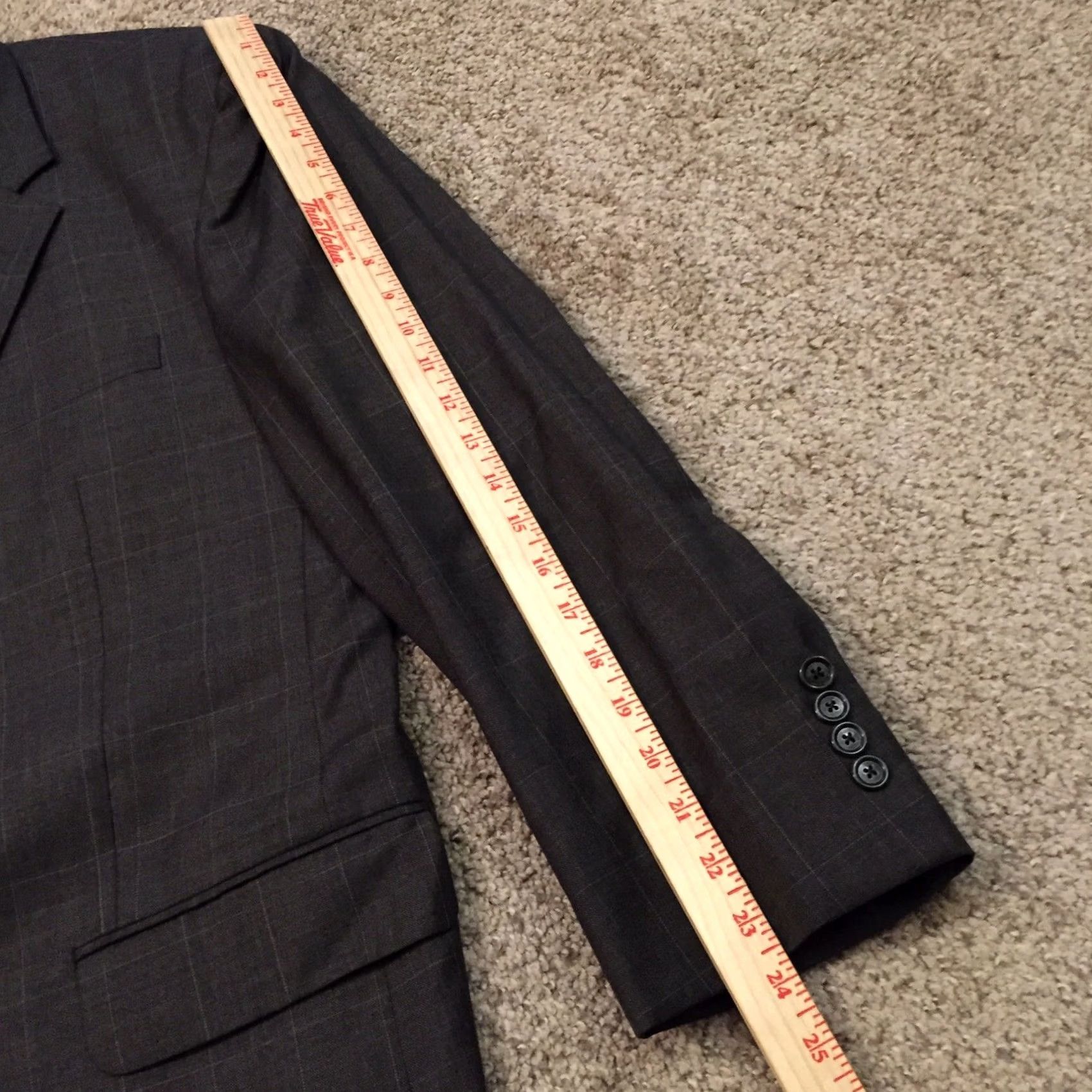 Jos. A. Bank Jos A Bank Blazer Mens 46 Regular Wool Plaid Notch Lapel 2 Button Single-Breasted Two-Button Front Vent Gray Window Pane Jacket Coat Size 46R - 3 Thumbnail