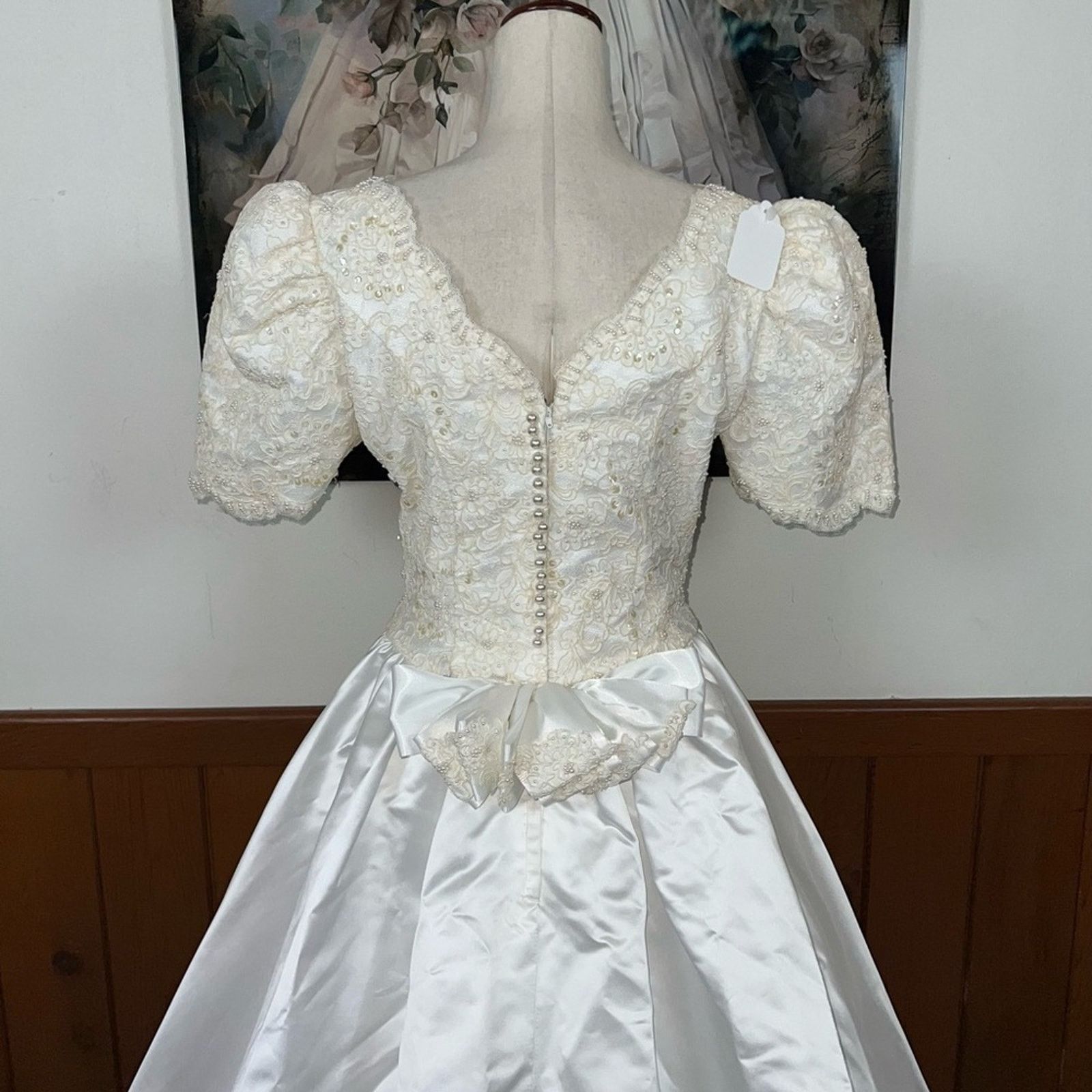Vintage Beautiful Vintage 1980s/90s Wedding Gown! Size L / US 10 / IT 46 - 7 Thumbnail