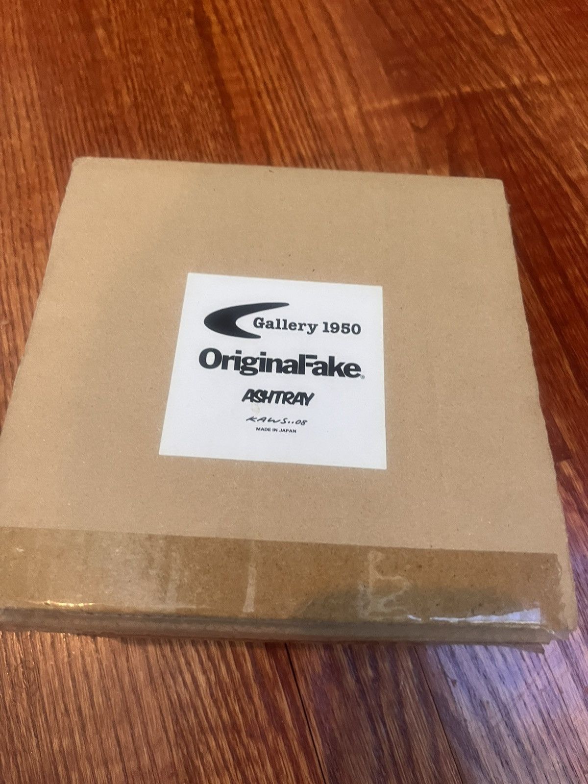 Kaws Original Fake Ashtray 2008 Size ONE SIZE - 6 Thumbnail