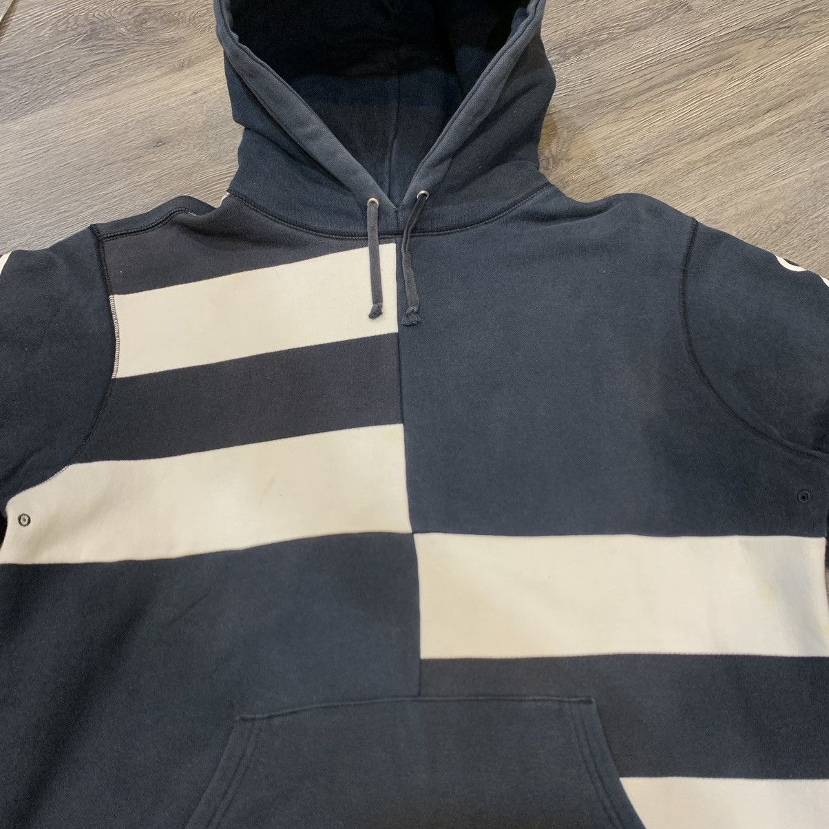 Supreme Supreme 2009 Block Stripe Sweat Hoodie Size US XL / EU 56 / 4 - 3 Thumbnail