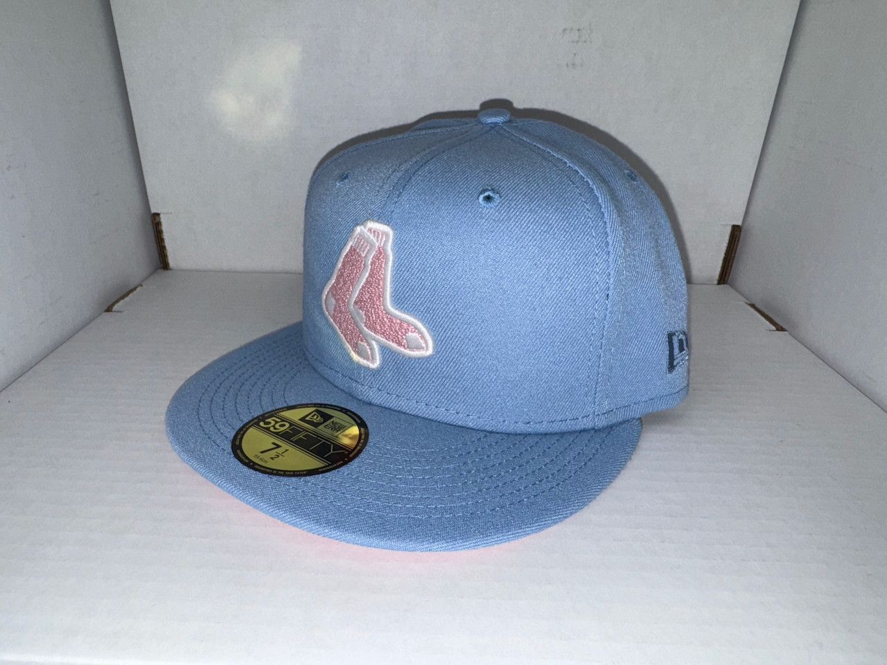 New Era Boston Red Sox Fitted, Sky (Size 7 1/2) Size ONE SIZE - 2 Thumbnail