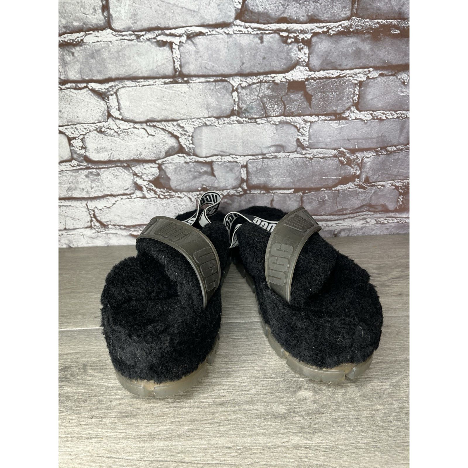 Ugg UGG Fuzzita Black Fur Slingback Slipper Platform Sandals Wom Size US 10 / IT 40 - 4 Thumbnail