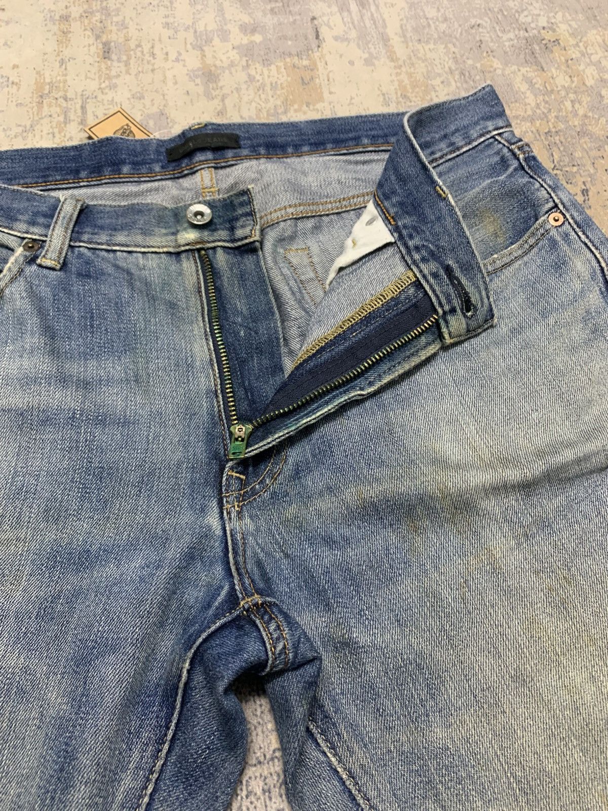 Uniqlo GRUNGE Vtg Uniqlo Rusty Distress Regular Fit Straight Co Size US 36 / EU 52 - 4 Thumbnail
