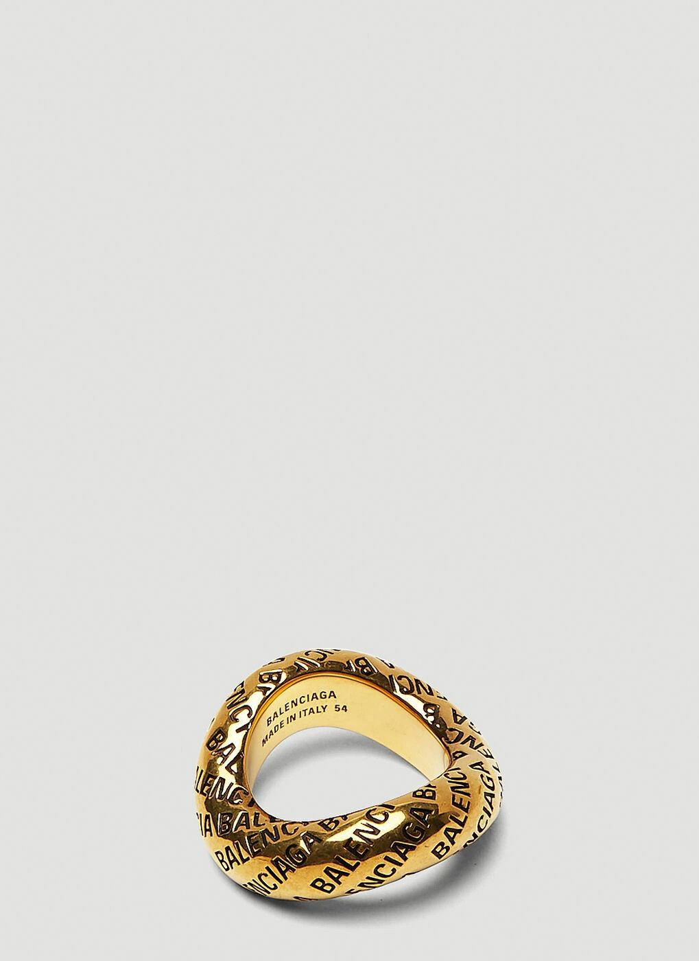 o1mt1gz0924 Size: OS / Antique Logo Ring in Gold