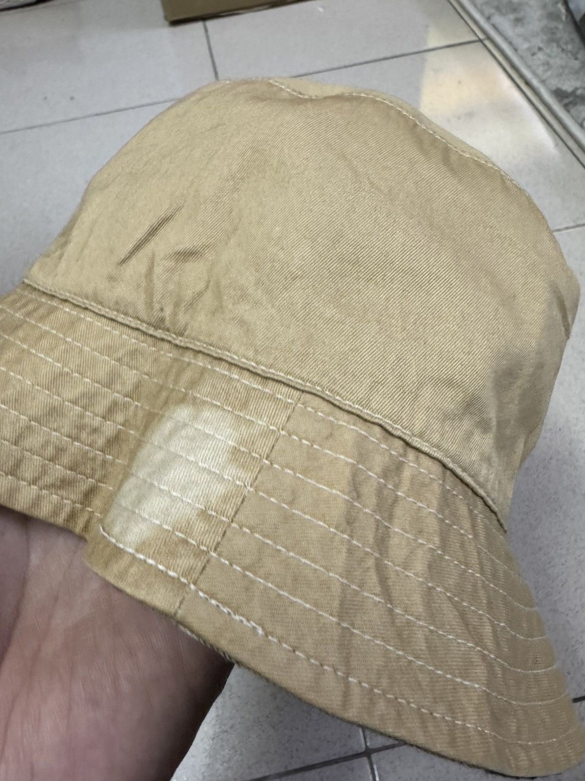 Burberry BURBERRY LONDON BEIGE BUCKET HAT REVERSIBLE SIZE 56cm Size ONE SIZE - 6 Thumbnail