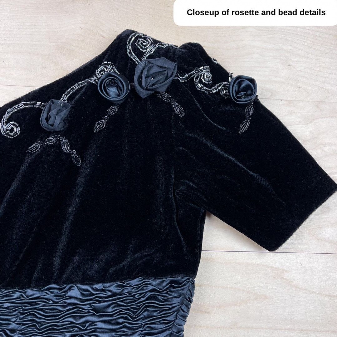Vintage Vintage 1960s Black Velvet One Shoulder Beaded Midi Dress Size S / US 4 / IT 40 - 5 Thumbnail