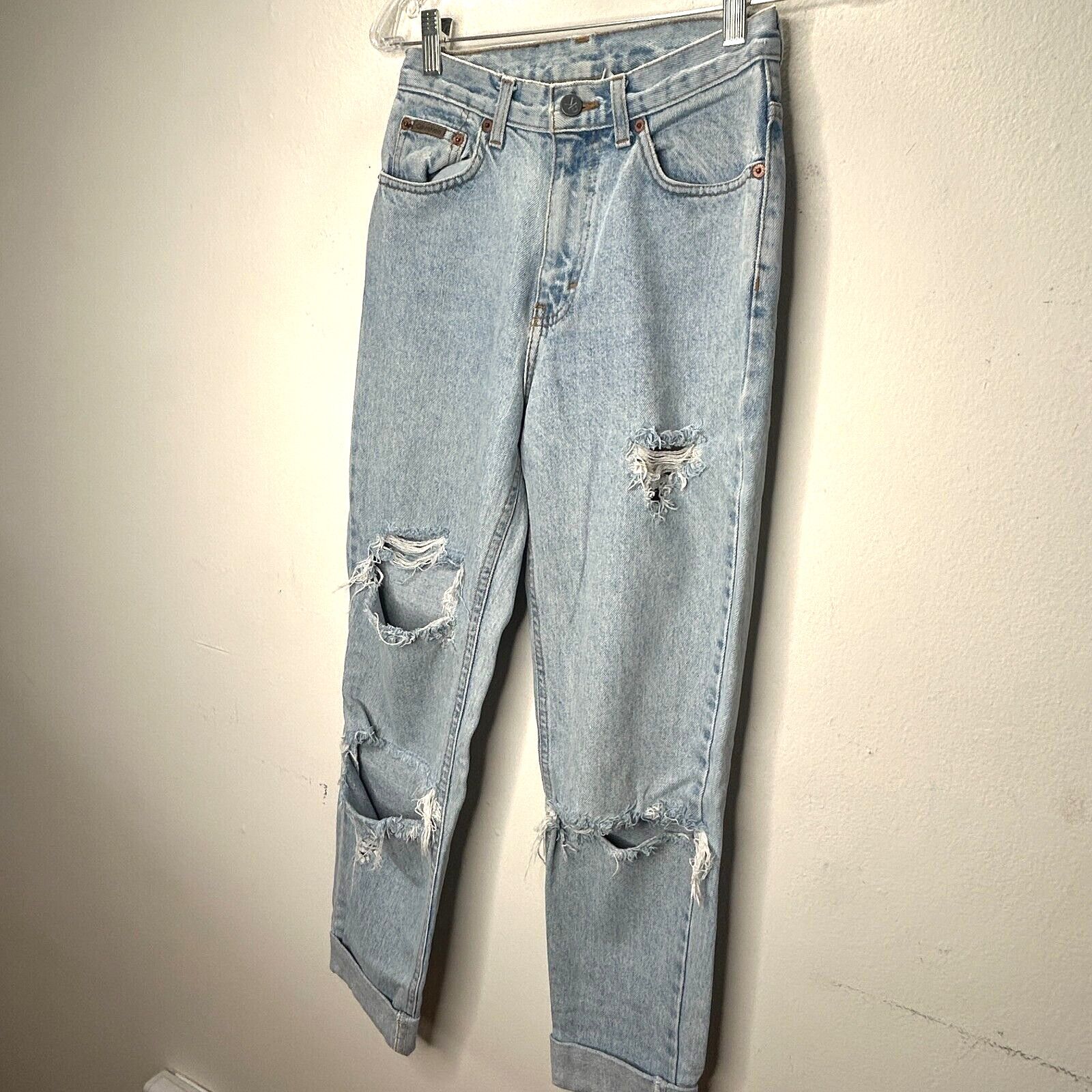 Calvin Klein Calvin Klein Light Wash Distressed Cuffed High-Rise Jeans 4 Size 27" / US 4 / IT 40 - 5 Thumbnail