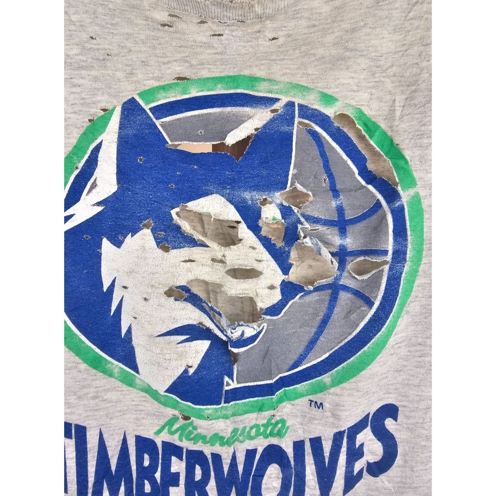 Logo 7 VINTAGE 88' MINNESOTA TIMBERWOLVES T-SHIRT LOGO7 CREW NECK Cotton Gray L Mens Short Sleeve Vintage Graphic Print All Seasons Modern10 Size US L / EU 52-54 / 3 - 2 Thumbnail