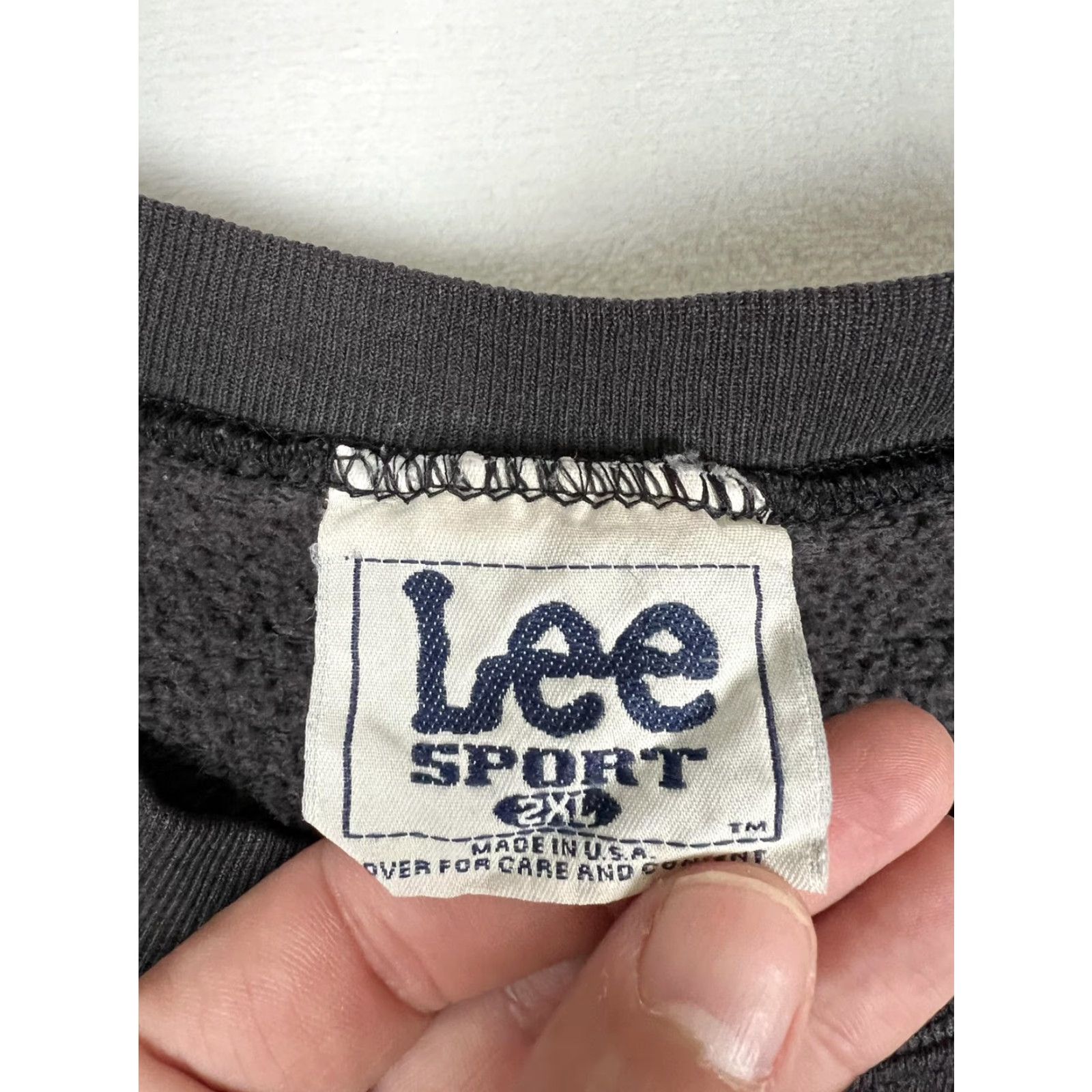 Lee VINTAGE Lee Sport Sweatshirt Mens 2XL Black Fleece Millennium Graphic Print Pullover Crew Neck Winter Fall USA Made Size US XXL / EU 58 / 5 - 4 Thumbnail
