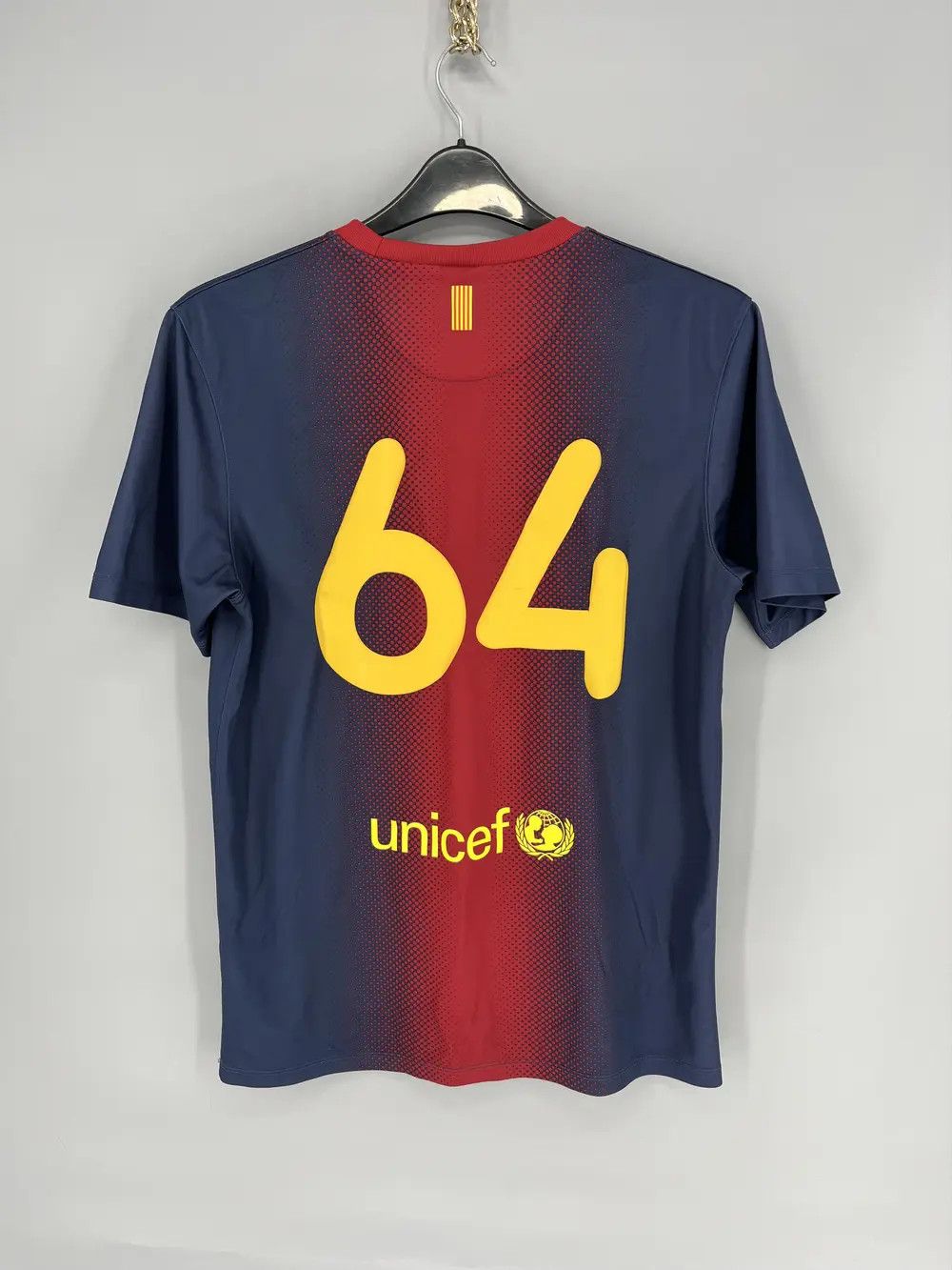Nike Barcelona 64 vintage Nike tee Size US M / EU 48-50 / 2 - 14 Thumbnail