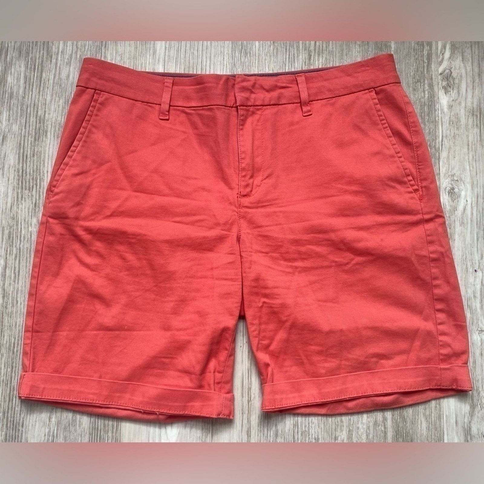 Tommy Hilfiger Tommy Hilfiger | Salmon Bermuda Chino Preppy Shorts | 6 Size 28" / US 6 / IT 42 - 1 Thumbnail
