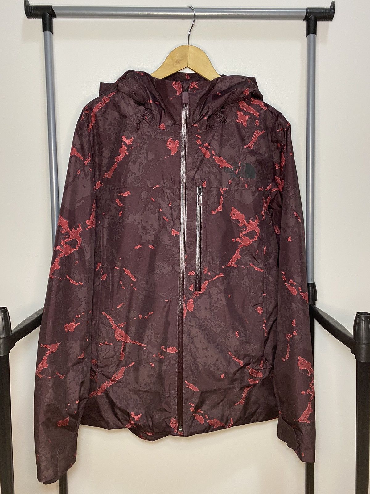 the north face descendit ski jacket