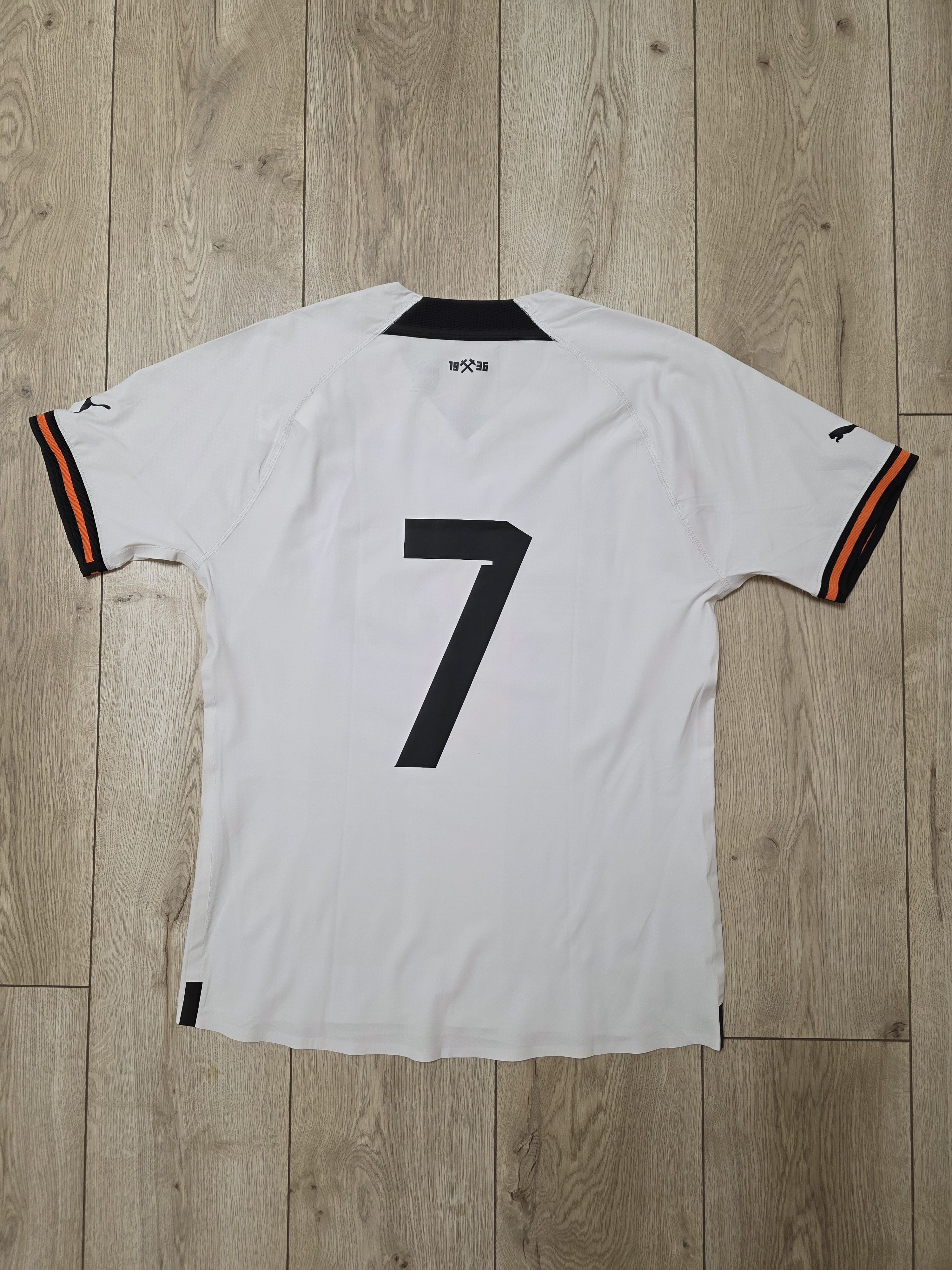 Puma SHAKHTAR DONETSK 2023 2024 THIRD FOOTBALL SOCCER JERSEY Size US M / EU 48-50 / 2 - 2 Thumbnail