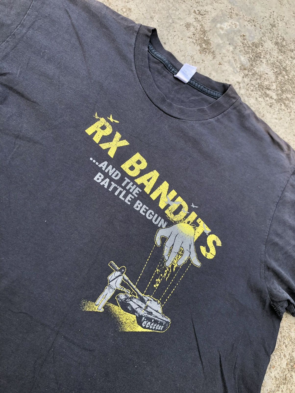 Band Tees TRASHED⚡️⚡️RX BANDITS BAND TEE Size US M / EU 48-50 / 2 - 2 Thumbnail