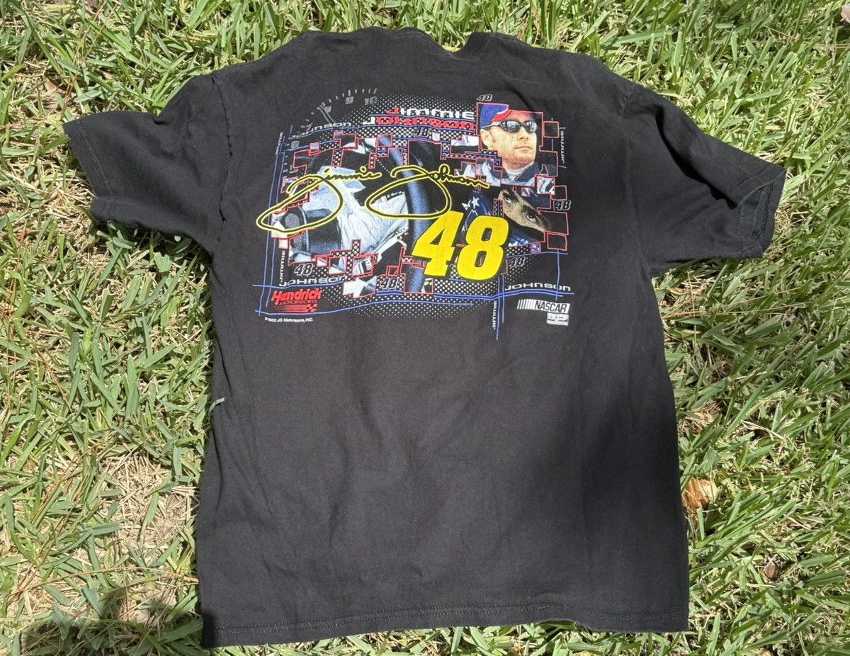 NASCAR × Vintage vintage 2002 Jimmie Johnson NASCAR Checkered Flag L race tee Size US L / EU 52-54 / 3 - 13 Thumbnail