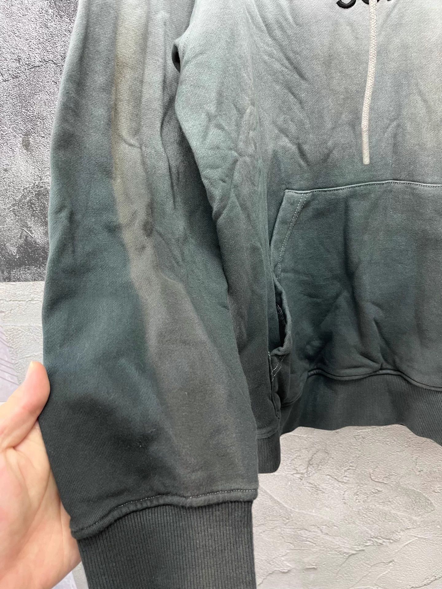 Sophnet. Sophnet gradient hoodie Size S Size US S / EU 44-46 / 1 - 3 Thumbnail