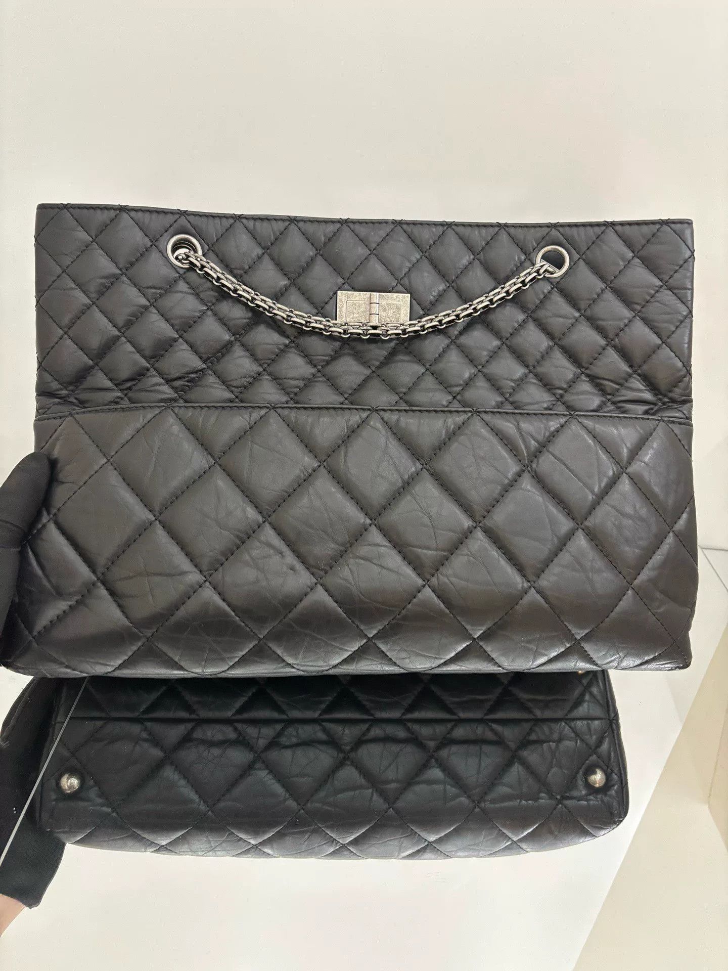 Chanel Pre-loved Bag Very good condition Size ONE SIZE - 1 Thumbnail