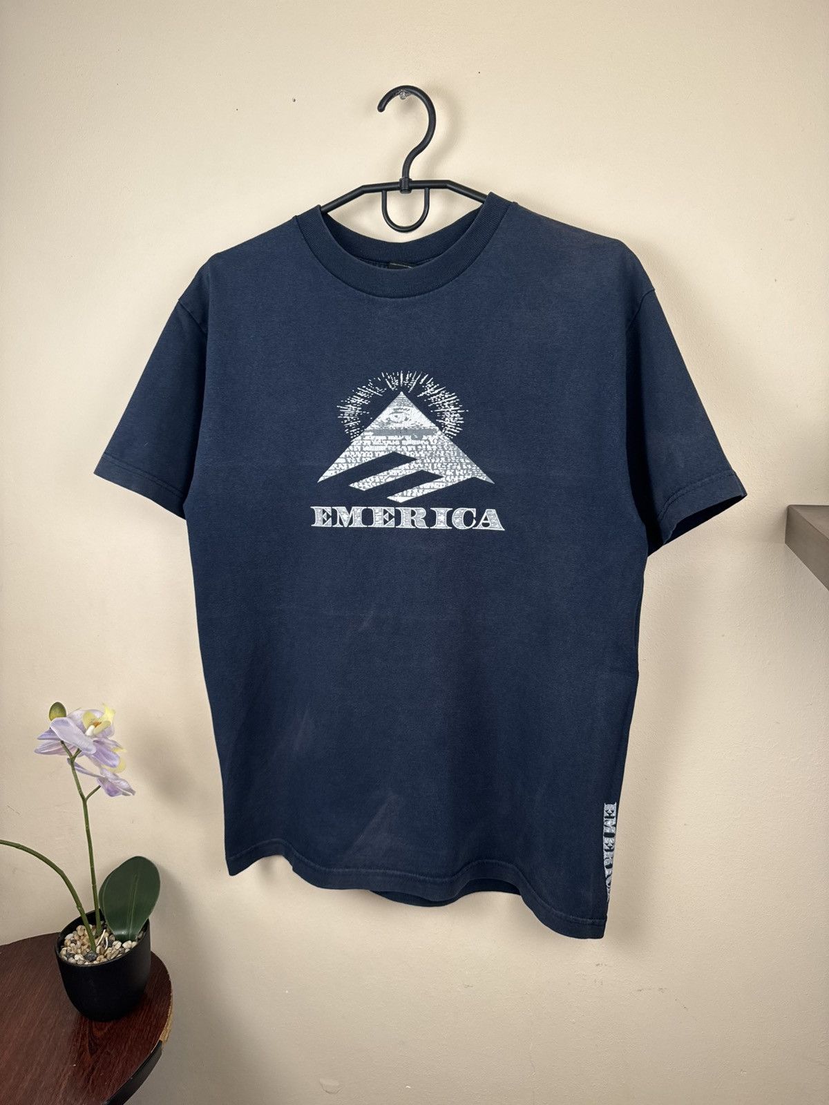 Emerica Vintage Emerica T shirt Skateboarding Mason Pyramide M Blue Size US M / EU 48-50 / 2 - 13 Thumbnail
