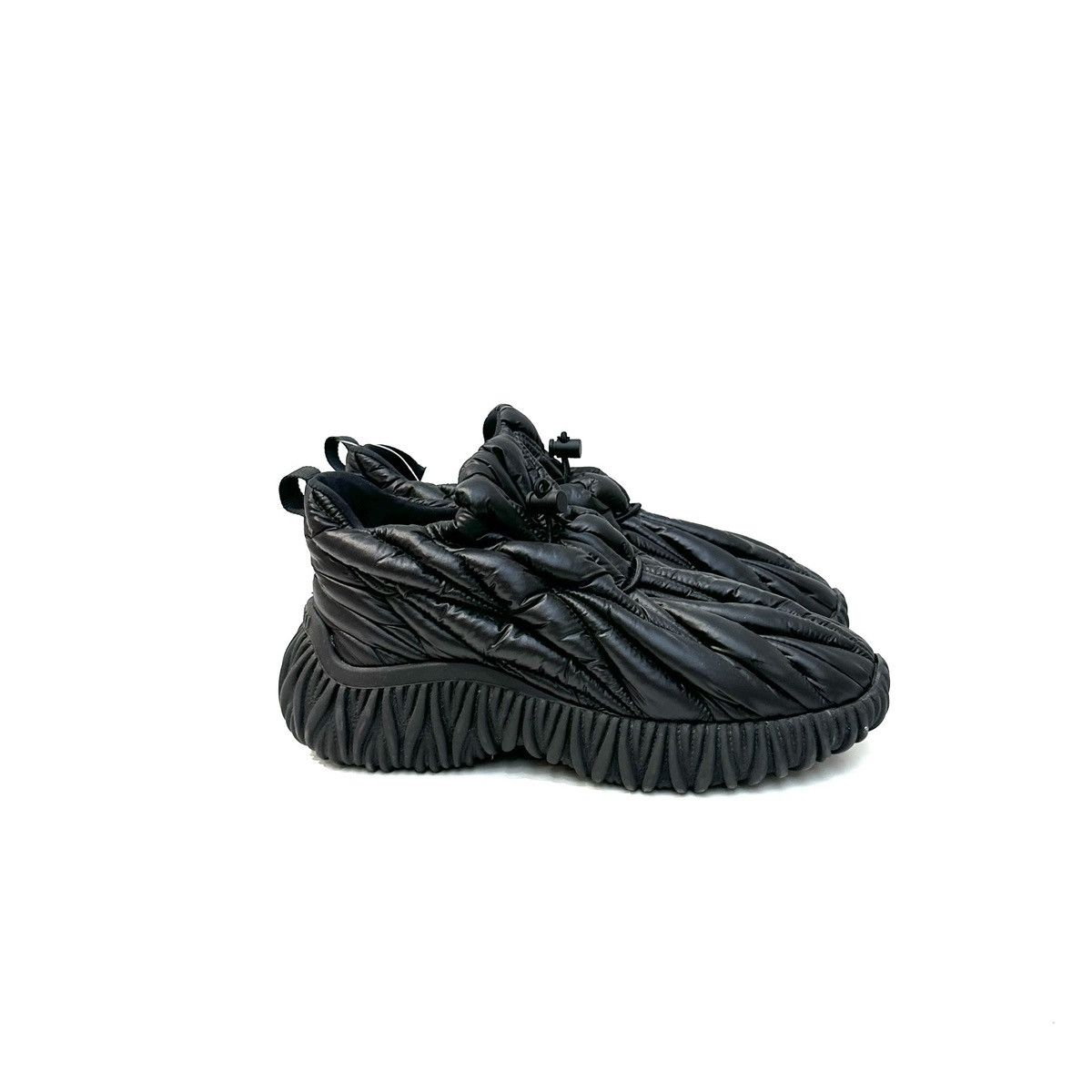 Miu Miu Miu Miu Quilted Padded Sneakers in black nylon Size US 7 / IT 37 - 2 Thumbnail