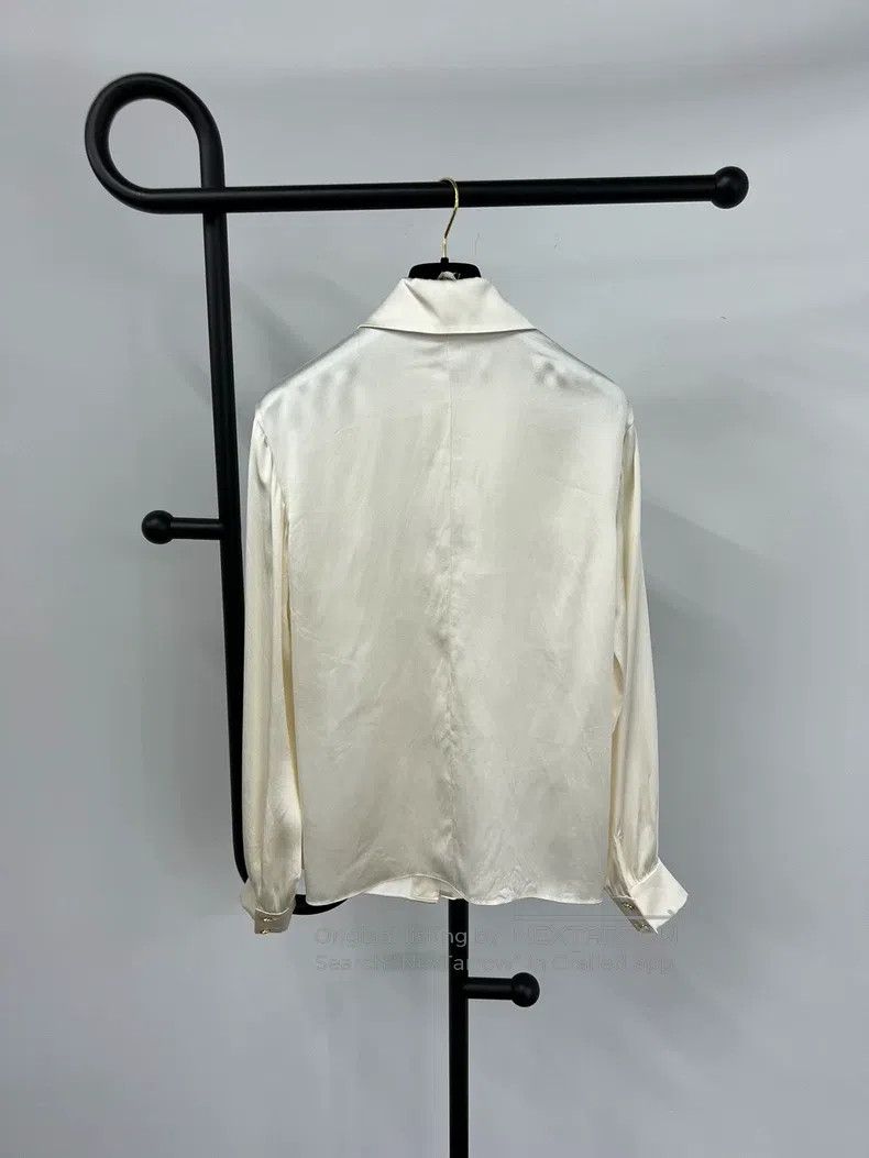 Chanel Chanel White silk shirt with long sleeves Size XS / US 0-2 / IT 36-38 - 2 Thumbnail
