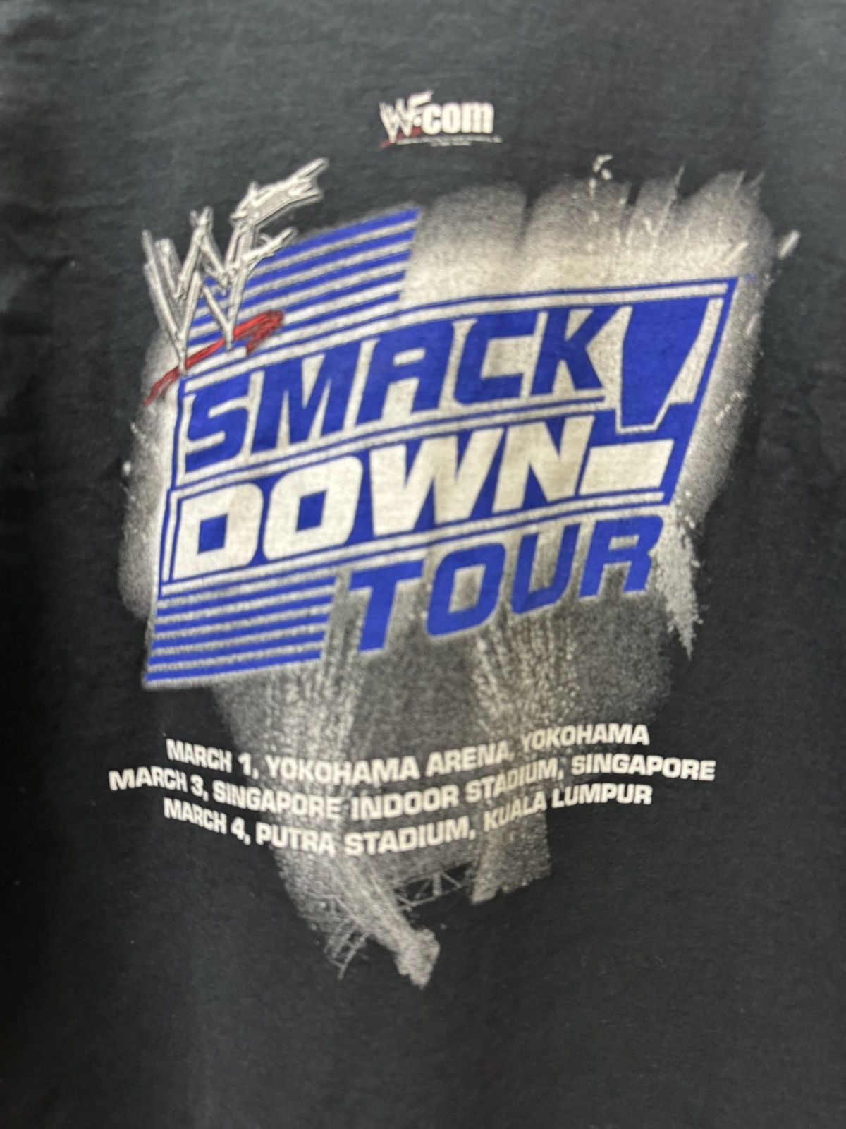 WWF vintage 2002 WWF (WWE) The Rock SmackDown Tour black T-shirt Size US L / EU 52-54 / 3 - 7 Thumbnail