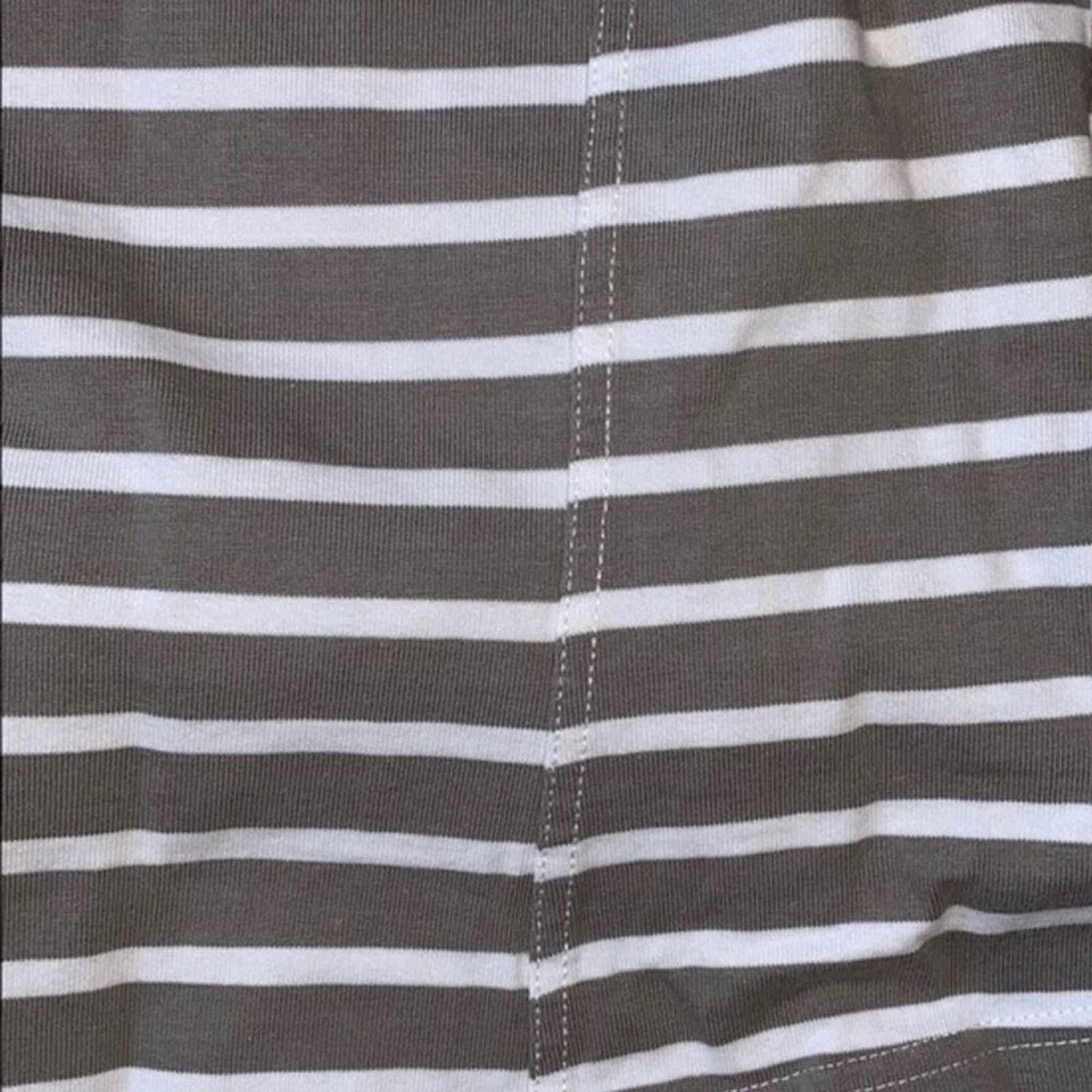 Anthropologie Anthropologie Gray and White Striped Peplum Tank Top | Sz M Size M / US 6-8 / IT 42-44 - 4 Thumbnail